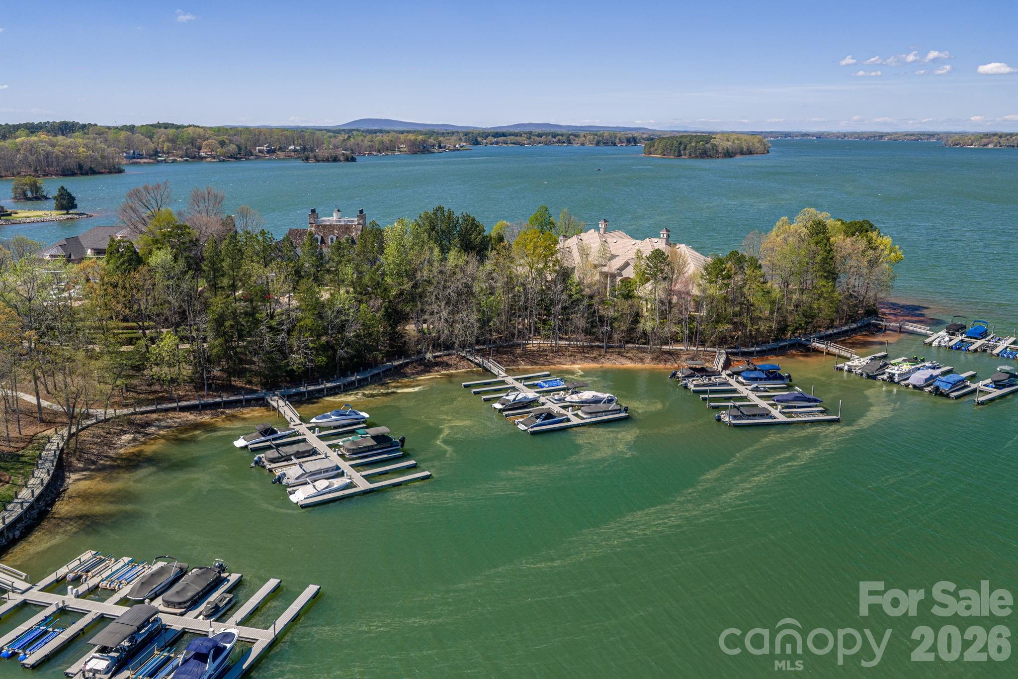 169 Cape Cod Way Property Photo 5
