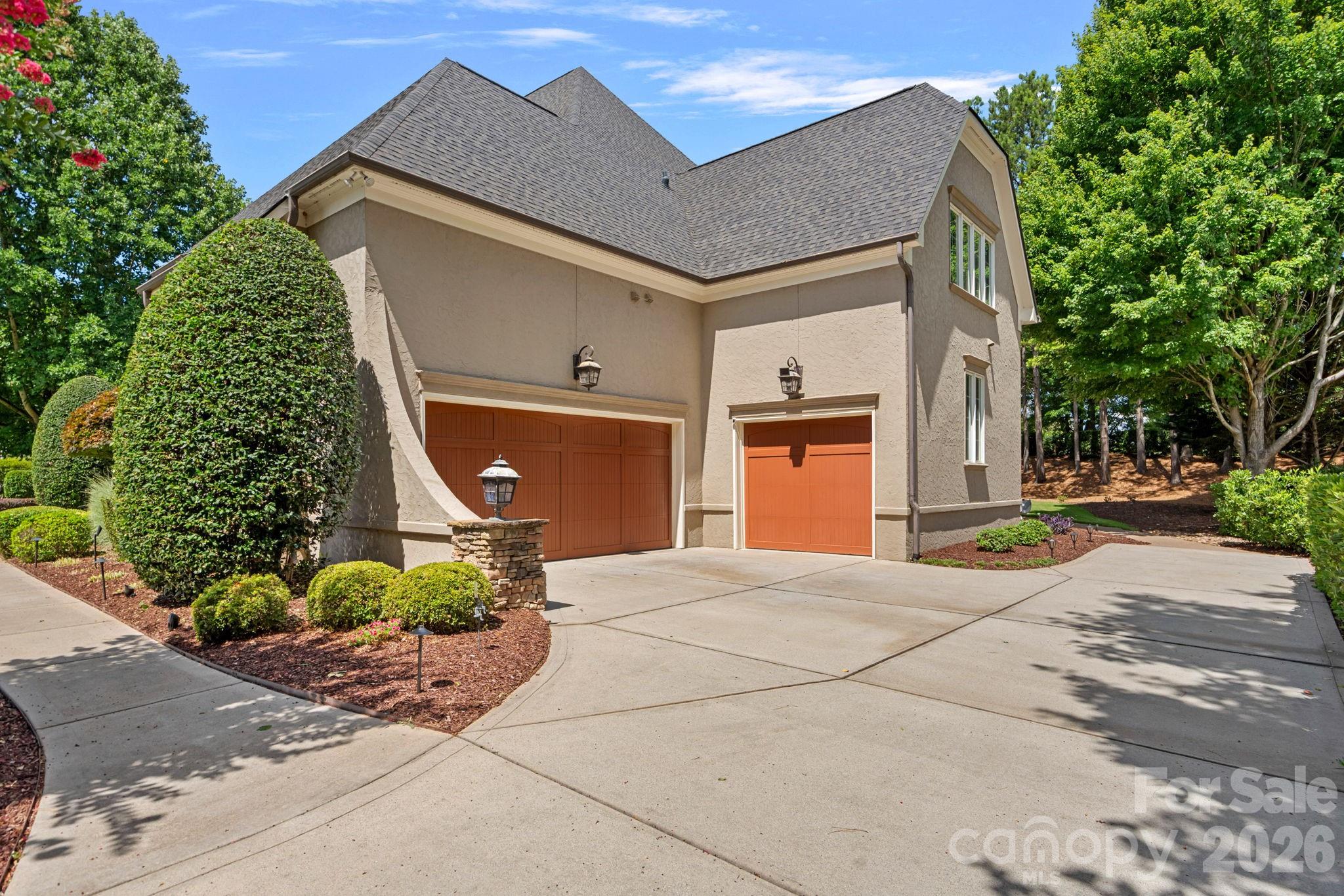 169 Cape Cod Way Property Photo 34