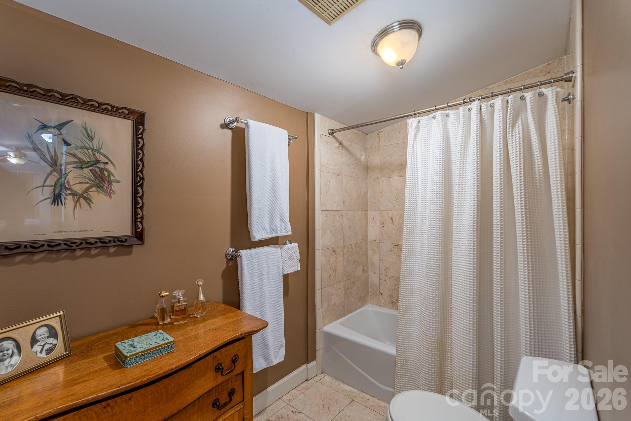 838 Bridgewood Drive Property Photo 25