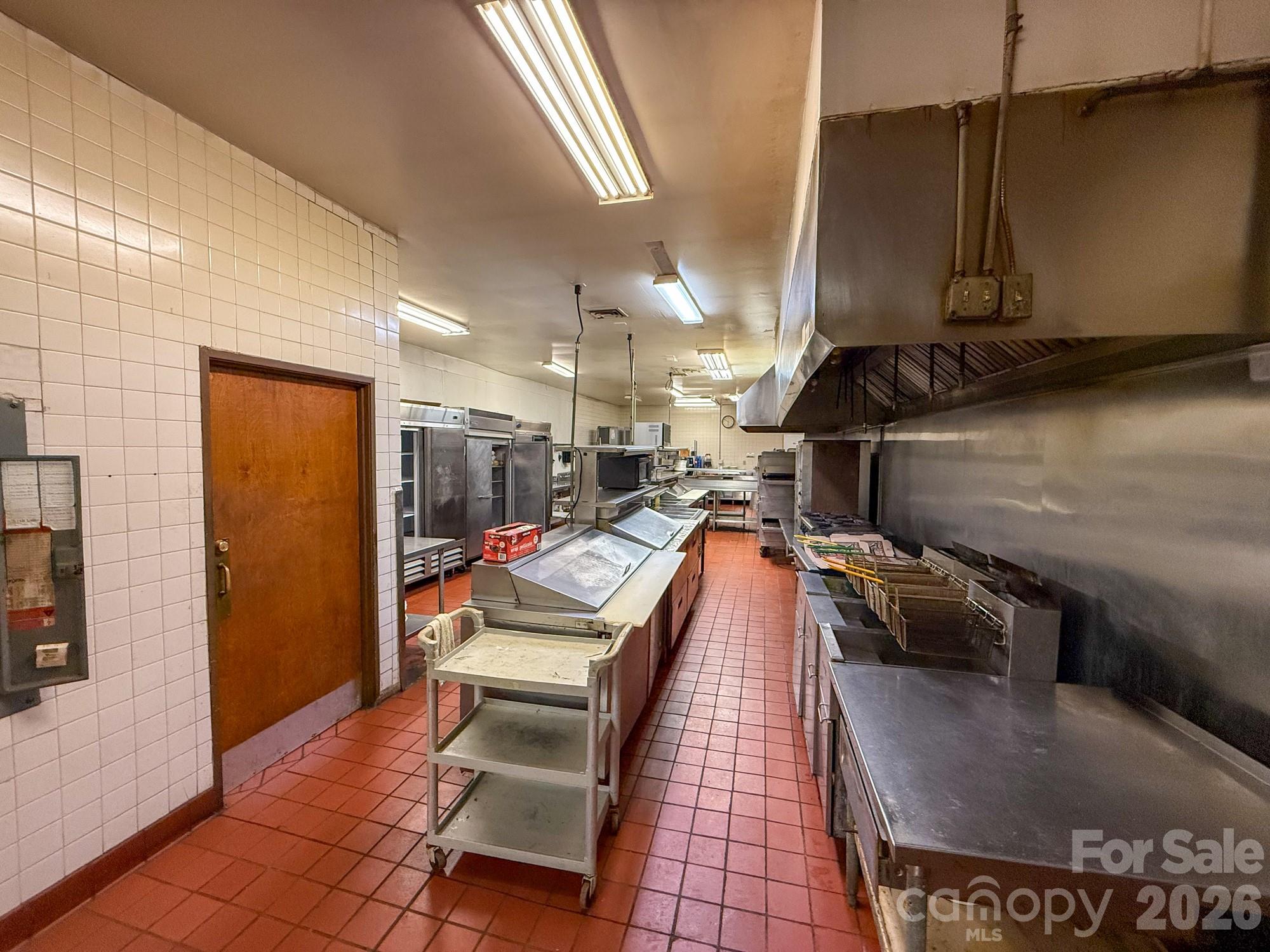 619 Oakland Road Property Photo 15