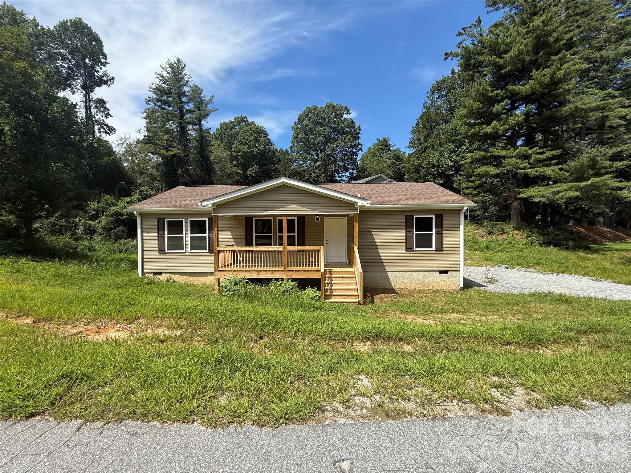 204 Oscelake Way Property Photo 4