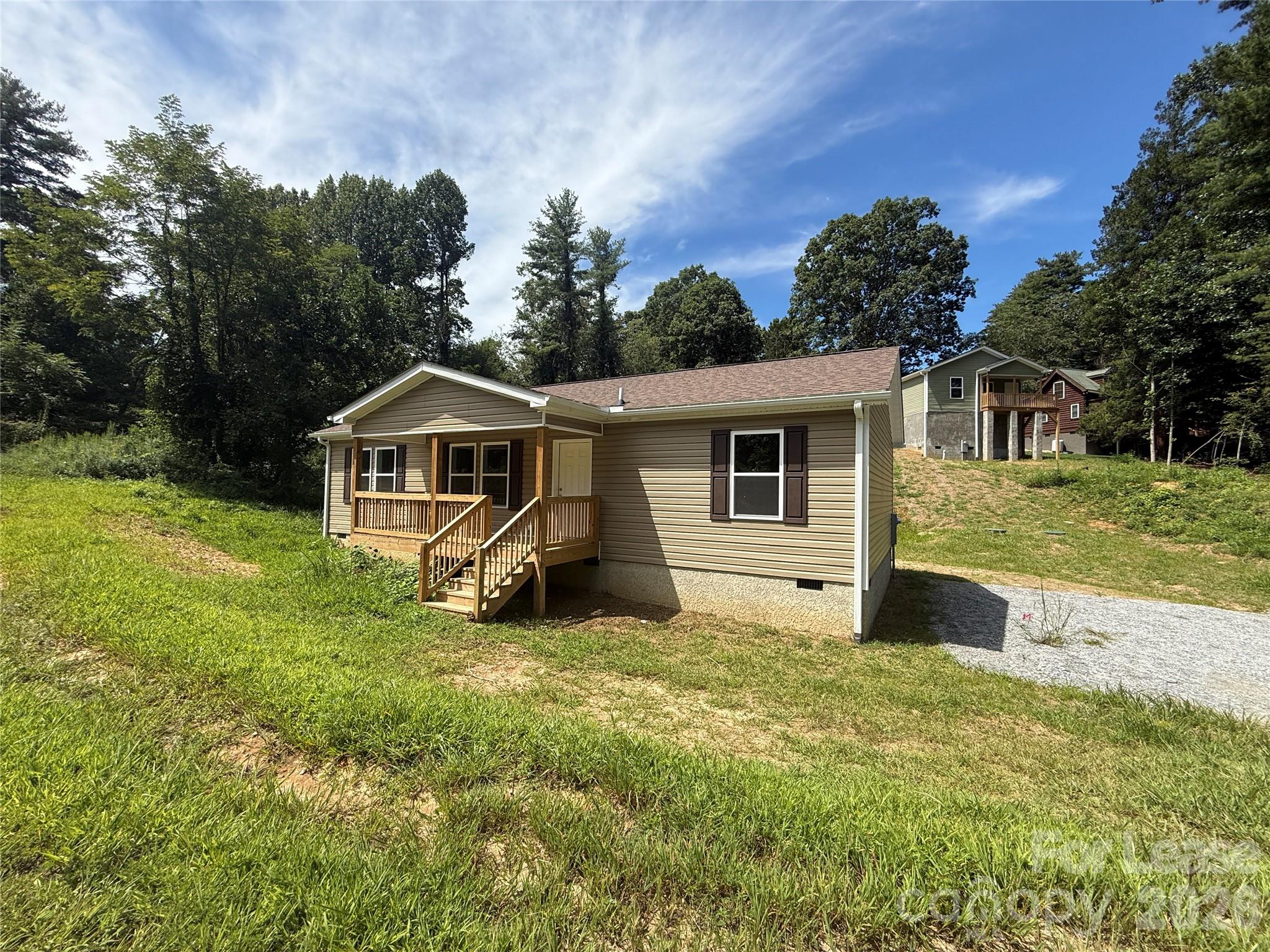 204 Oscelake Way Property Photo 6