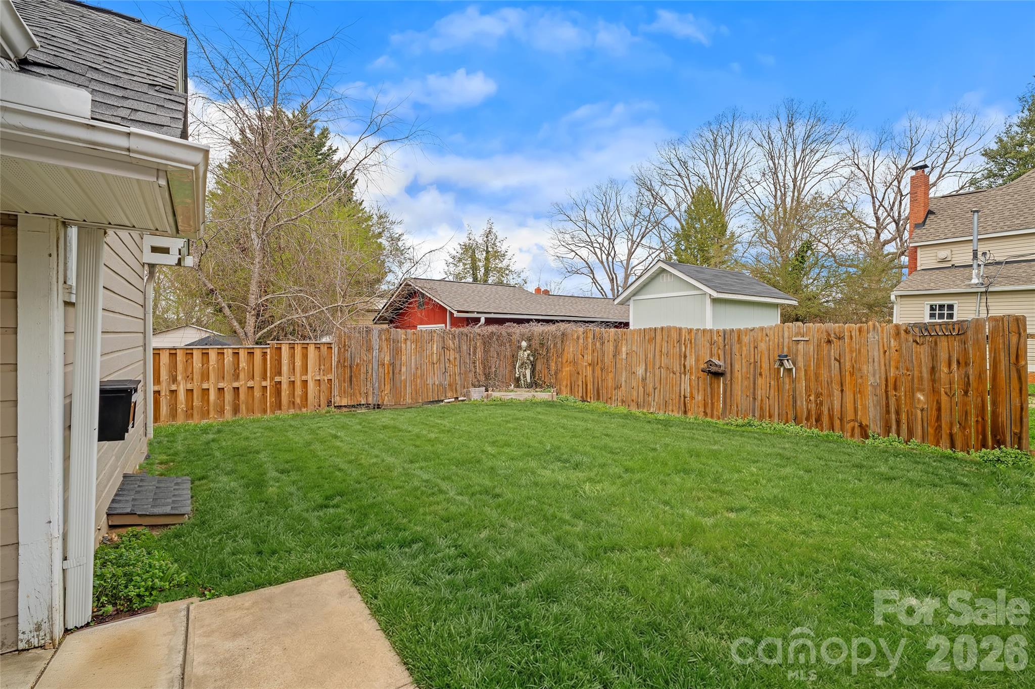 221 Summit Street Property Photo 24