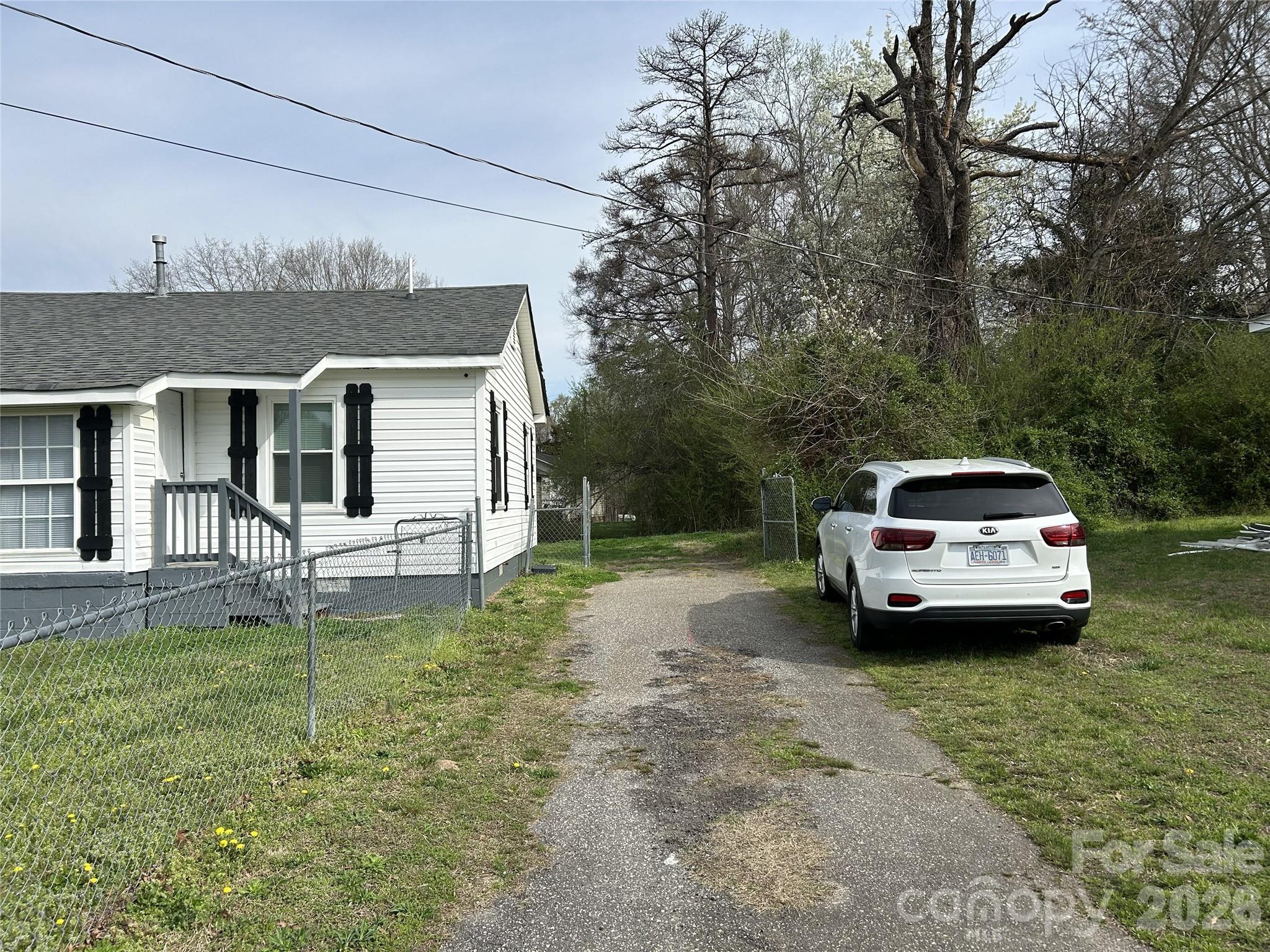 1716 Pope Avenue Property Photo 2