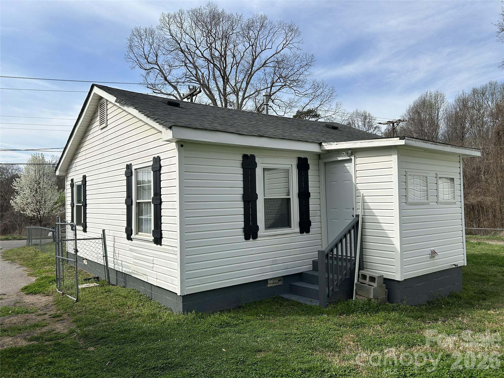 1716 Pope Avenue Property Photo 5