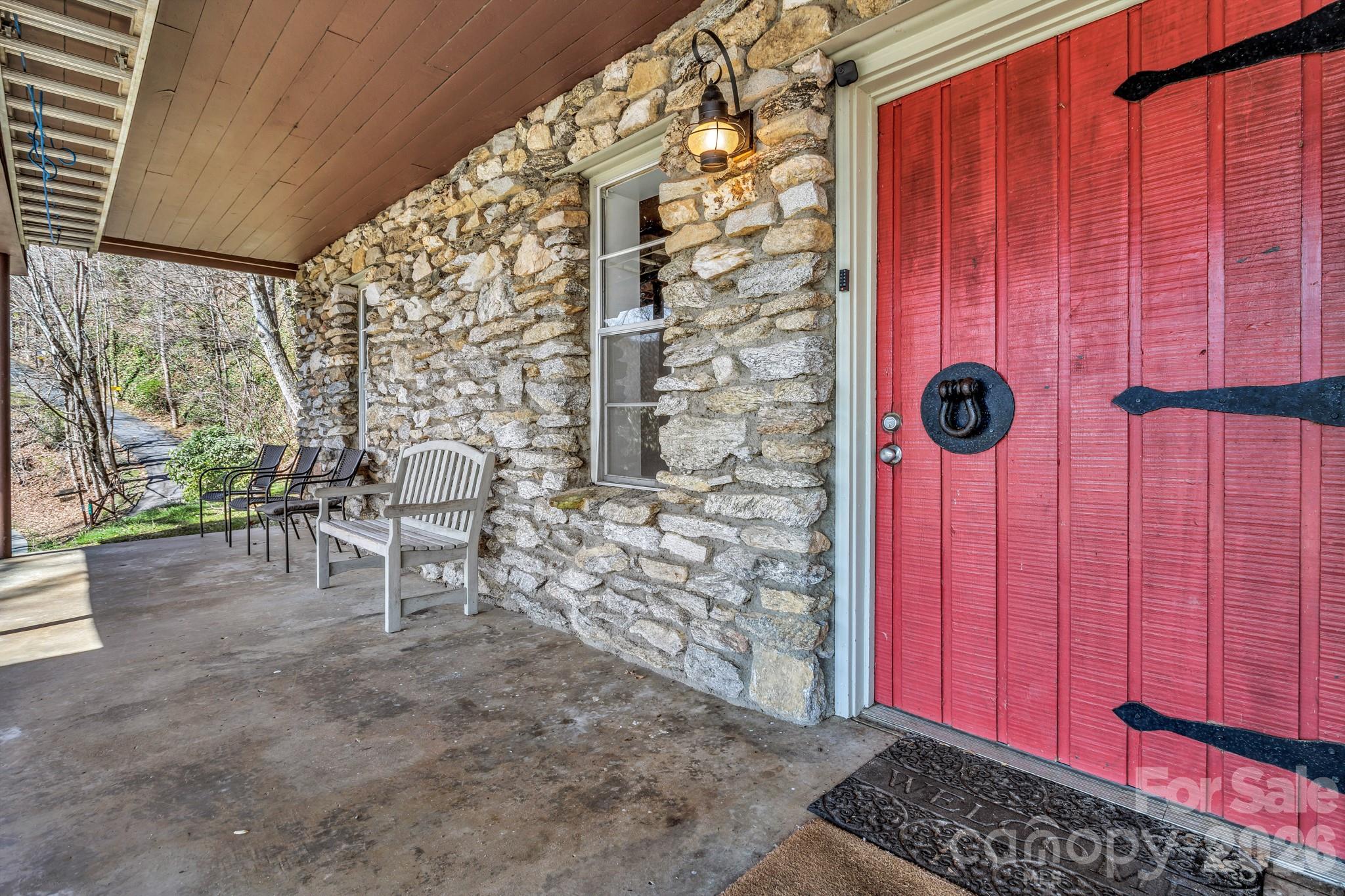 80 Hidden Falls Road Property Photo 6