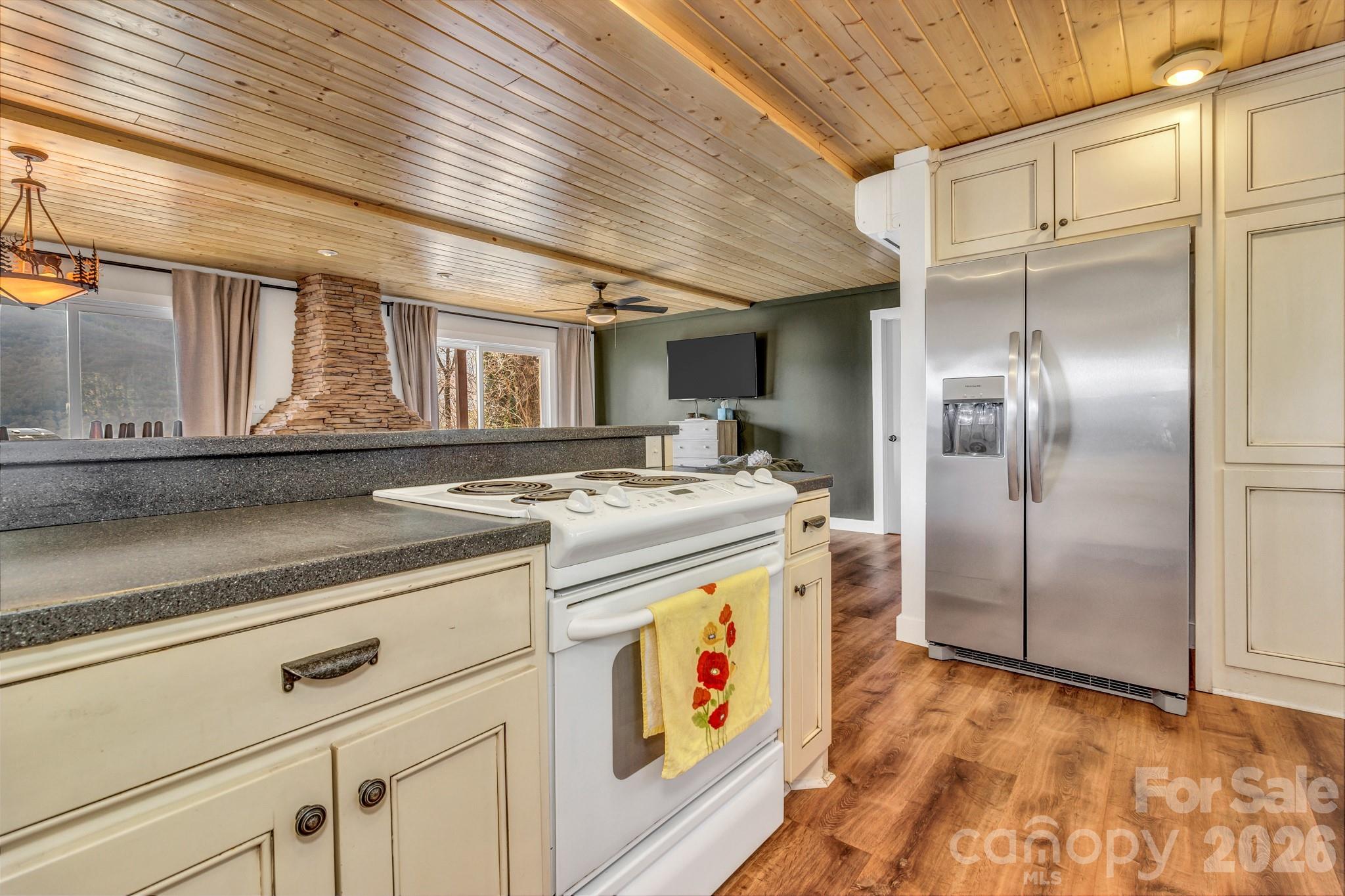 80 Hidden Falls Road Property Photo 22