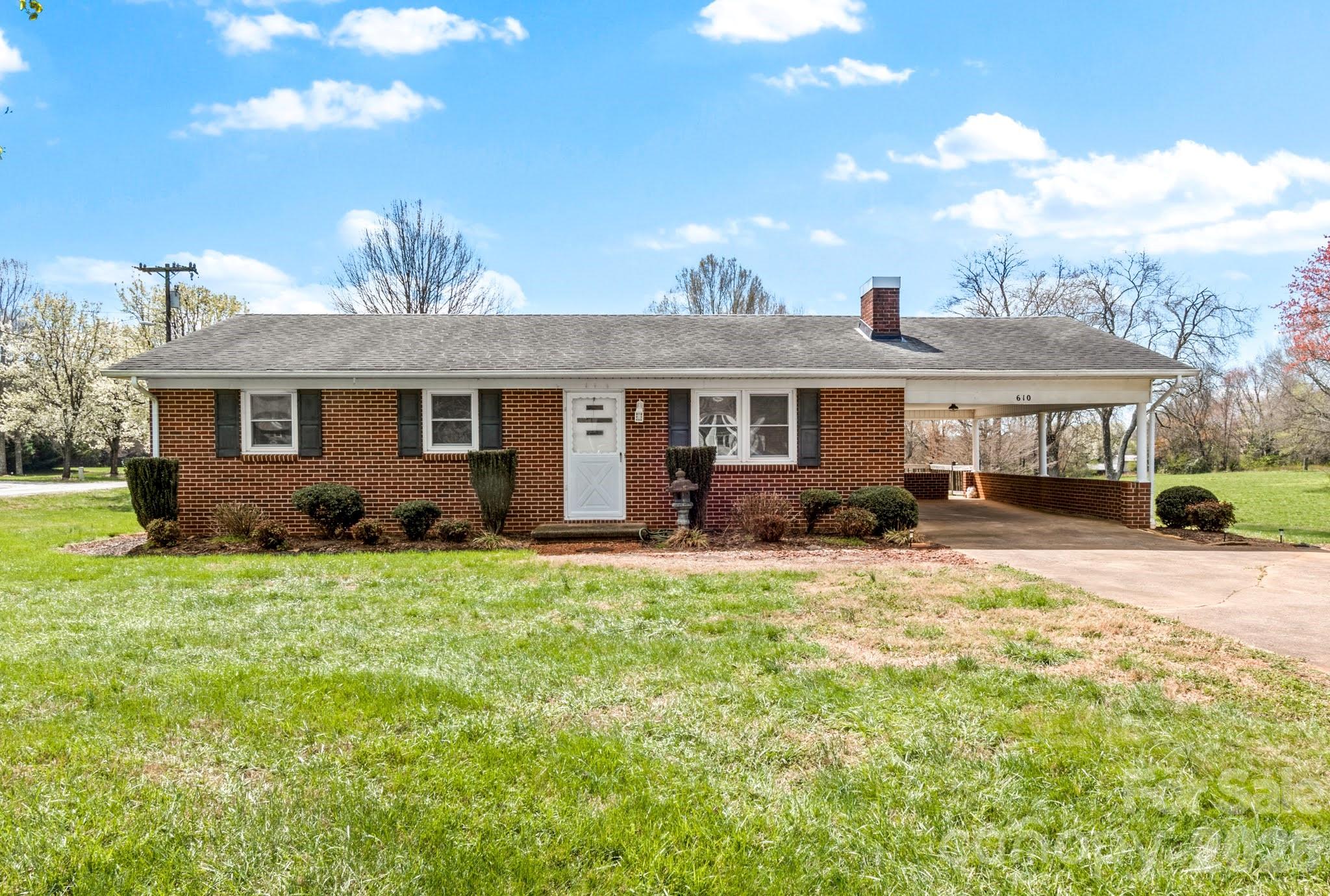 610 Nc 67 Highway Property Photo 1
