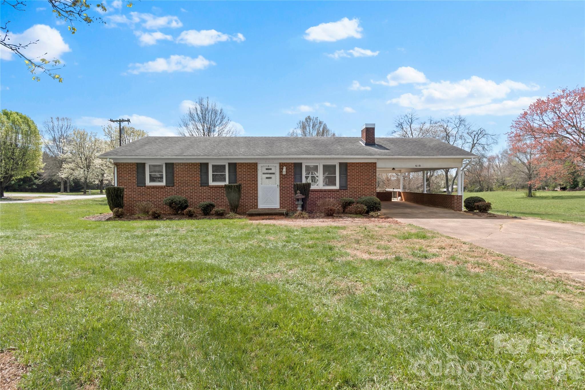 610 Nc 67 Highway Property Photo 2