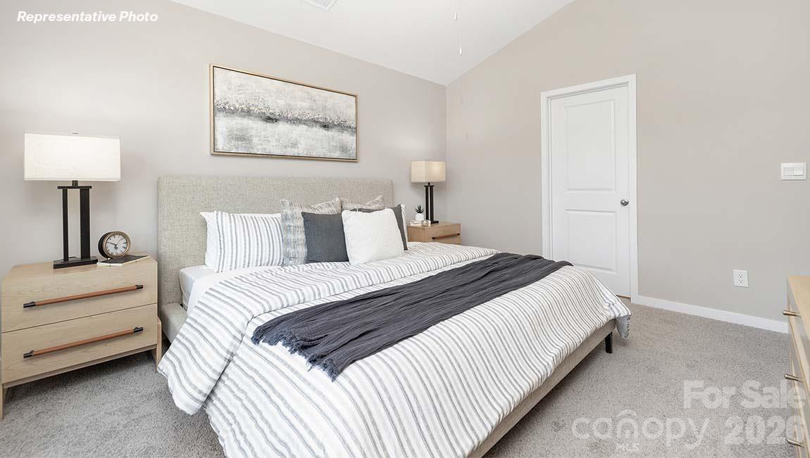 108 Parmiter Way E Property Photo 10
