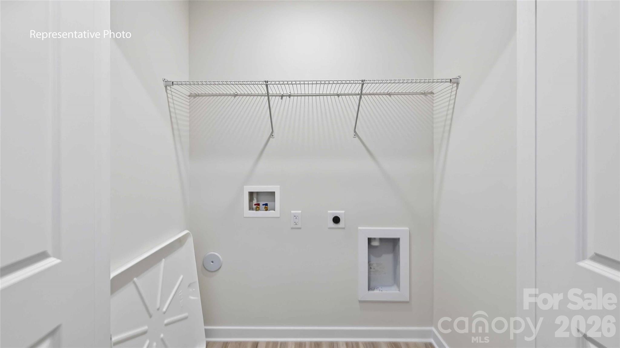 108 Parmiter Way E Property Photo 23