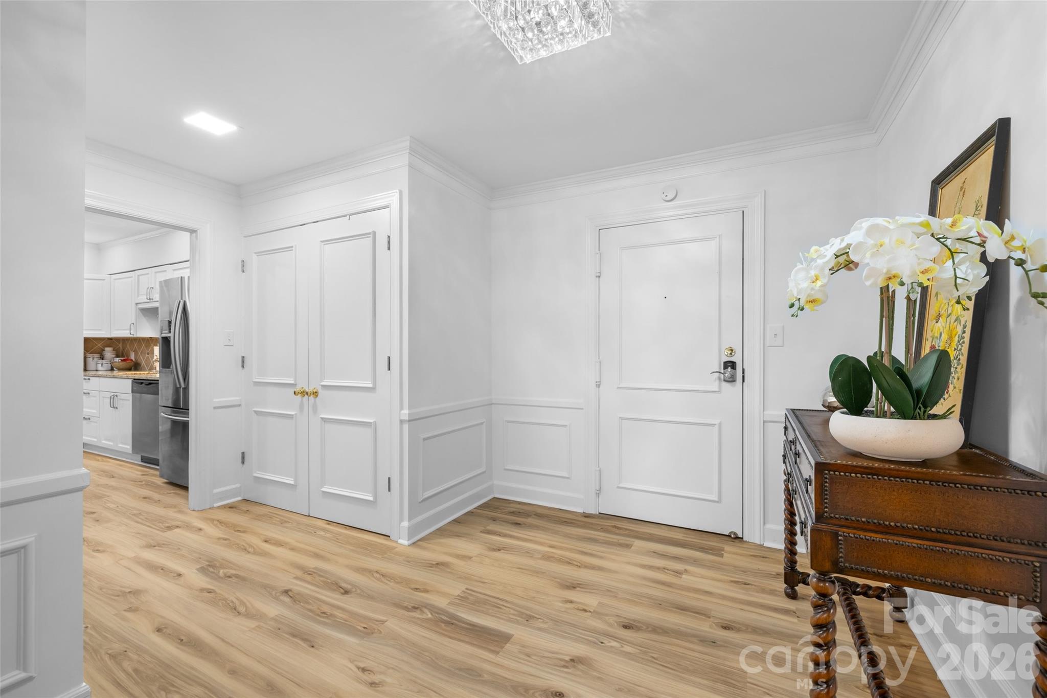 300 N Fulton Street 24 Property Photo 13