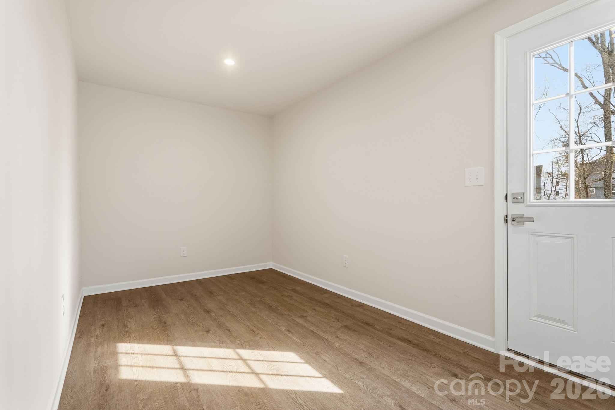 7024 Capstan Terrace Property Photo 4