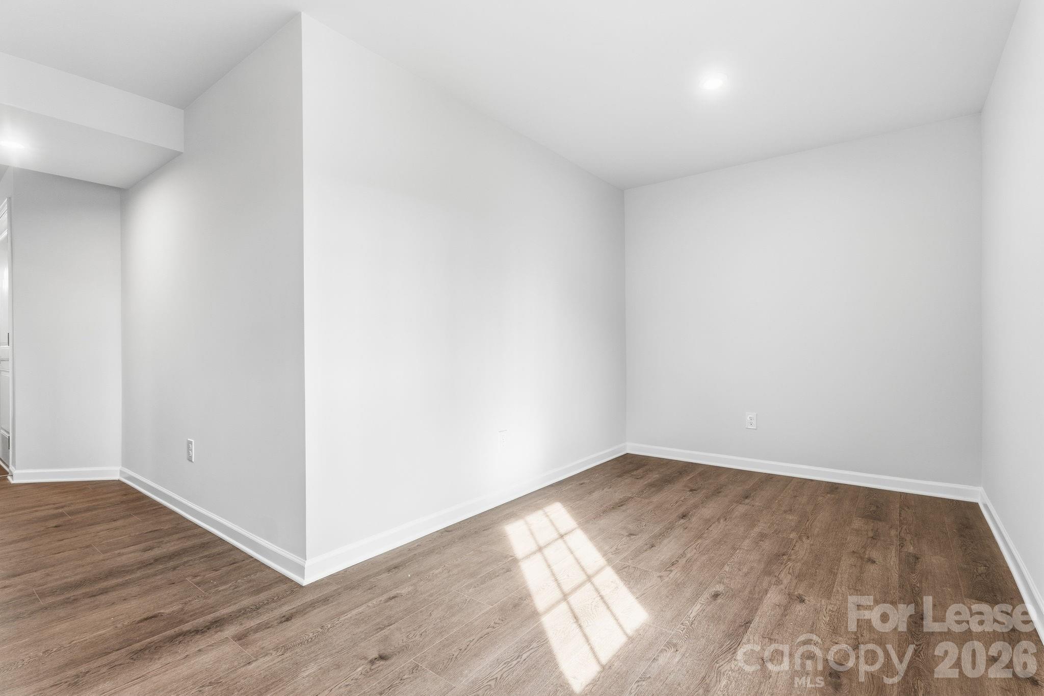 7024 Capstan Terrace Property Photo 6