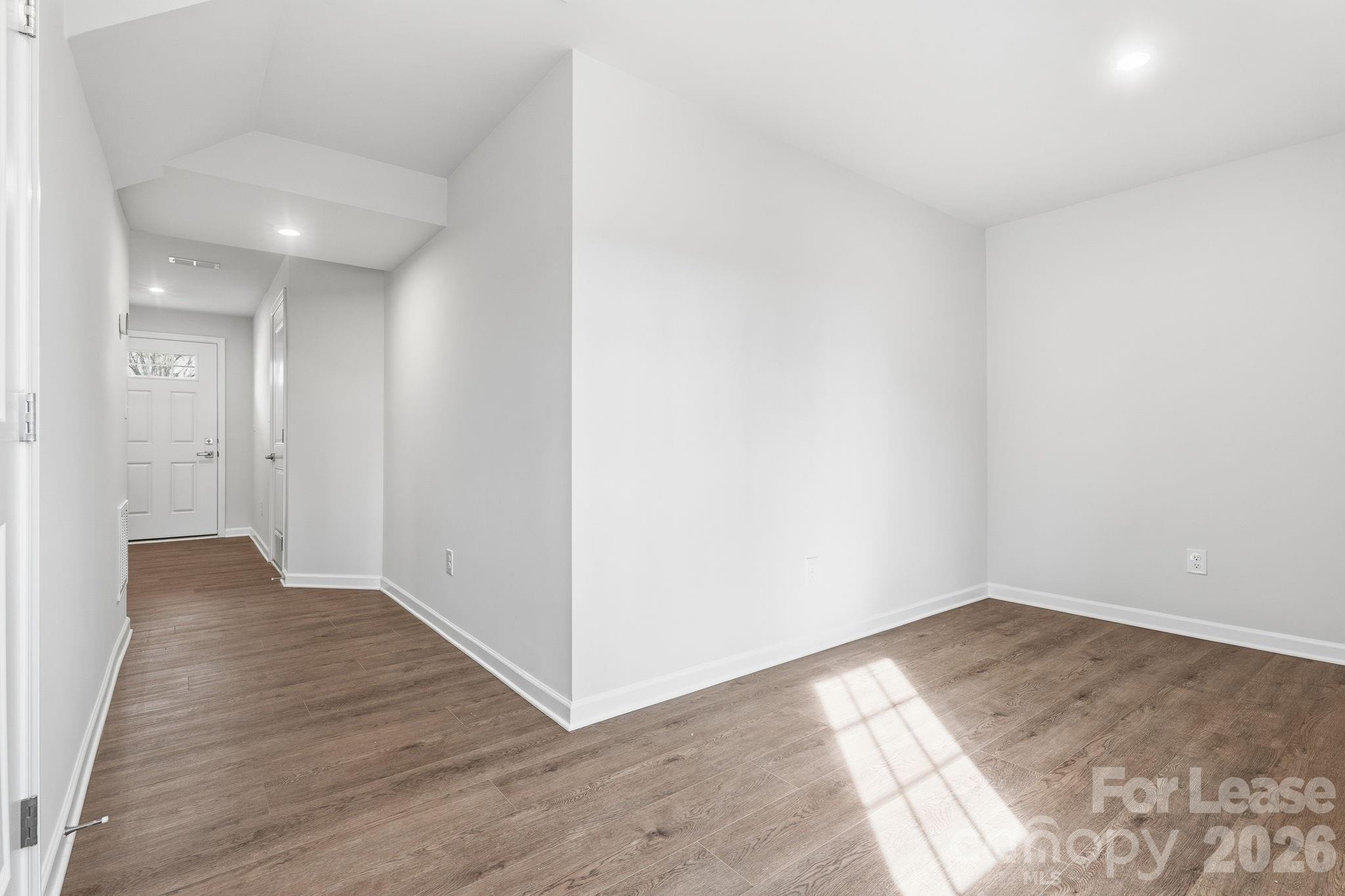 7024 Capstan Terrace Property Photo 7