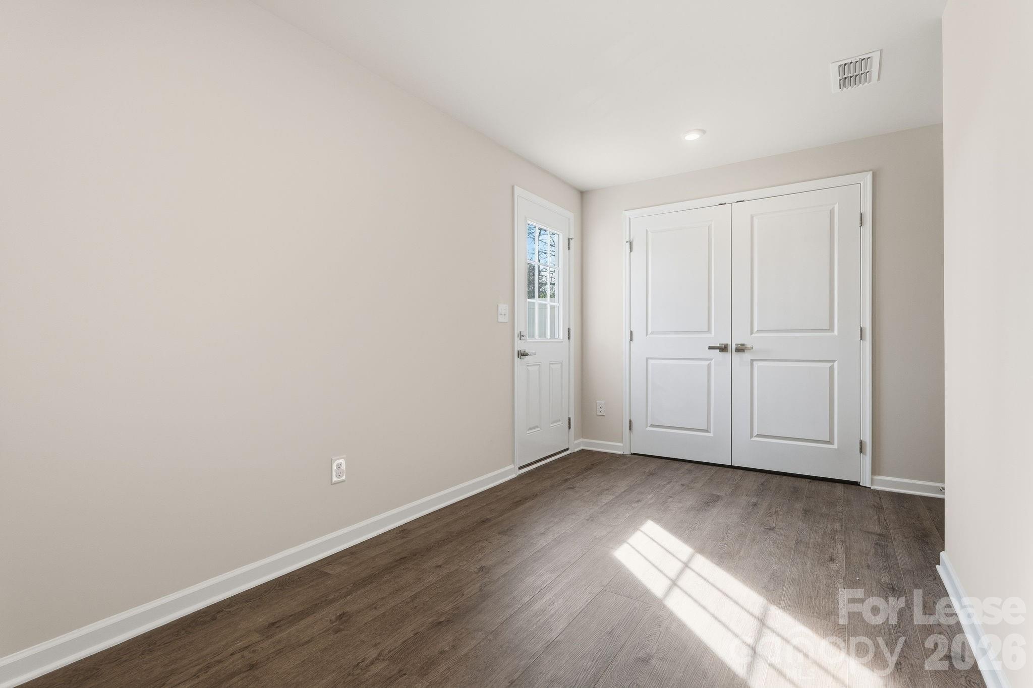 7024 Capstan Terrace Property Photo 8