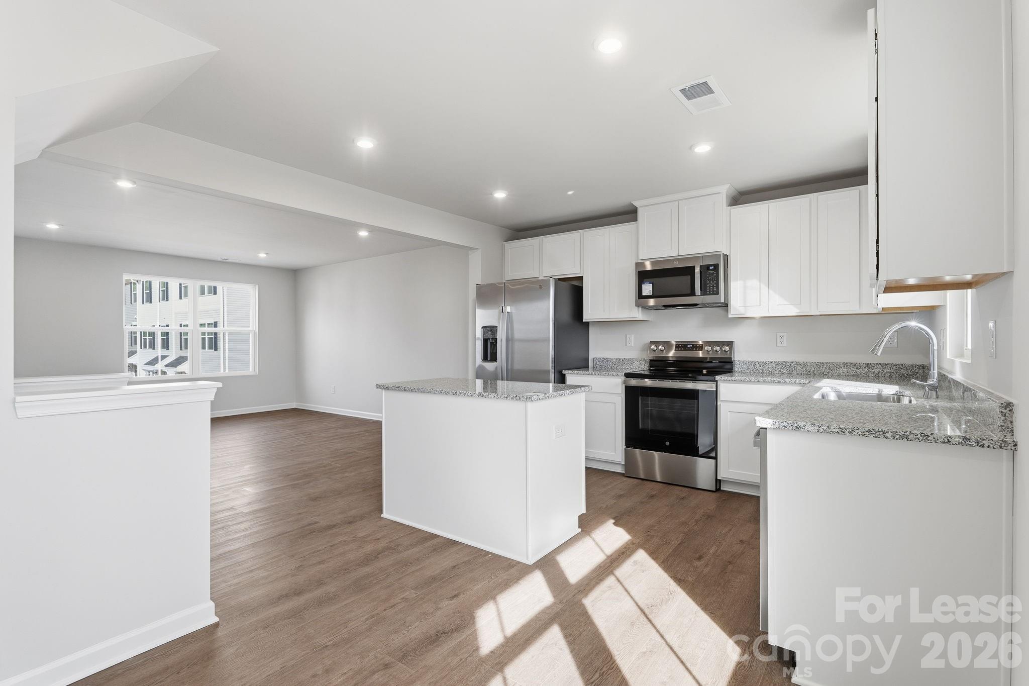 7024 Capstan Terrace Property Photo 16
