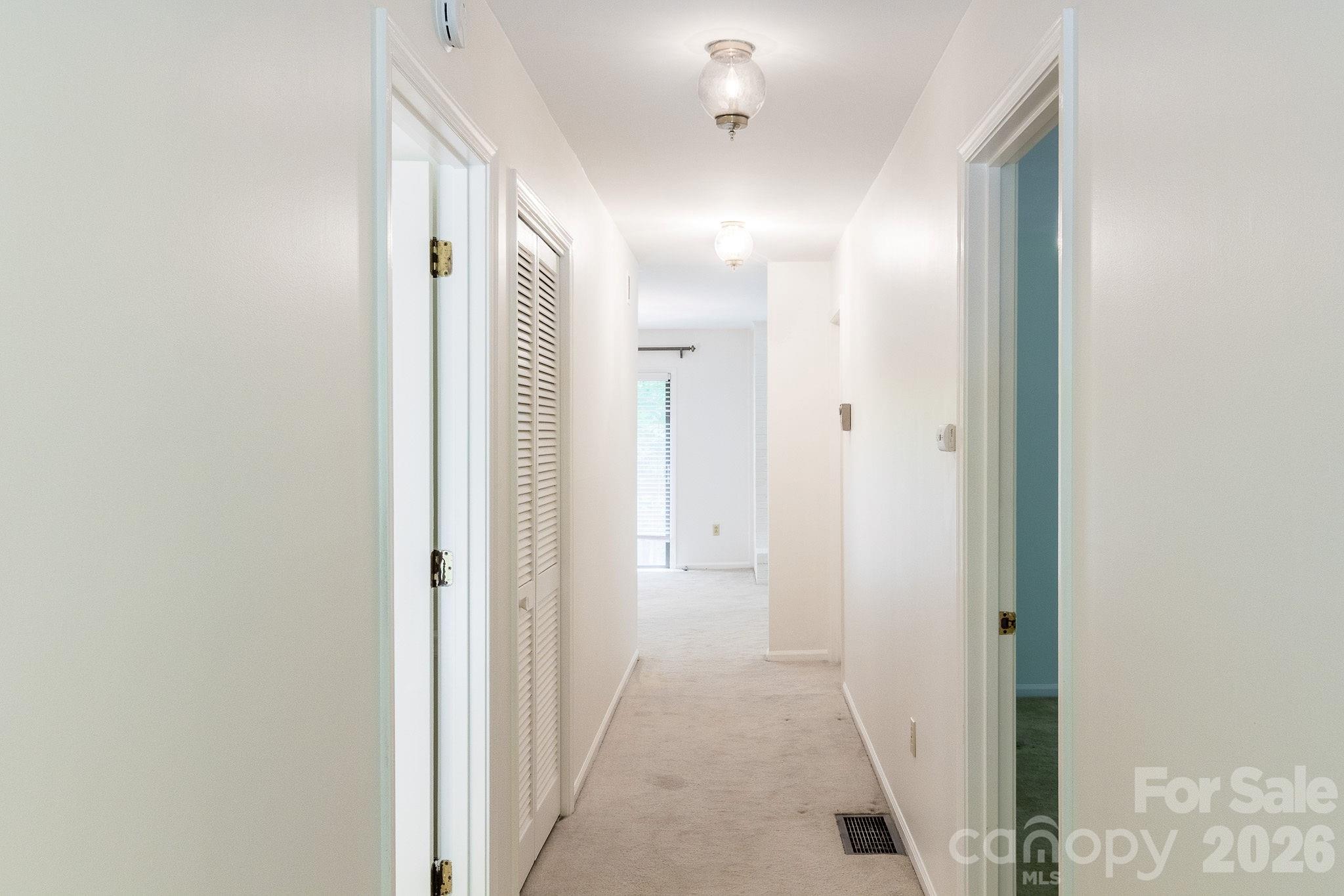 17 Knoll Drive Property Photo 3