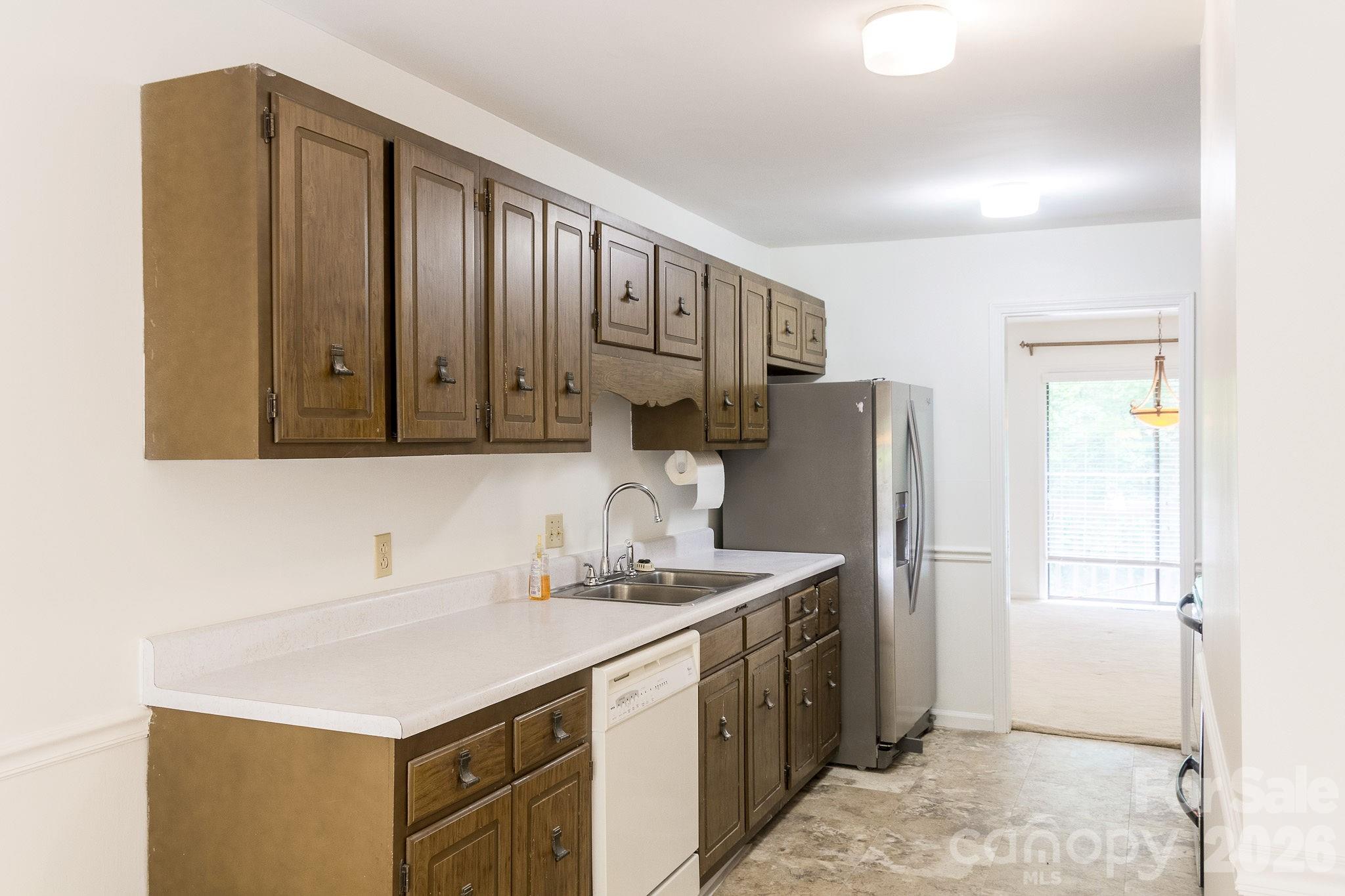 17 Knoll Drive Property Photo 8