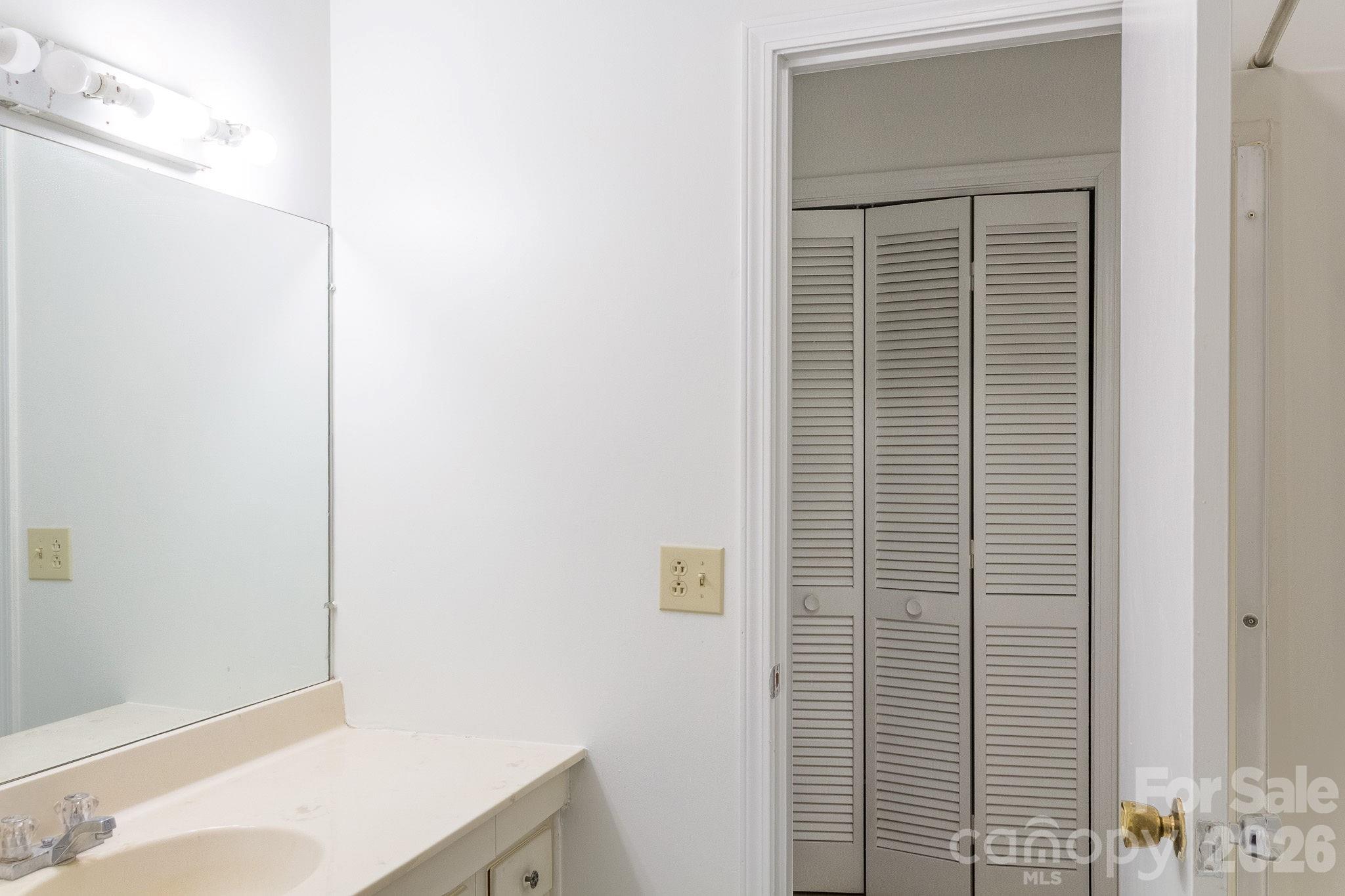 17 Knoll Drive Property Photo 22