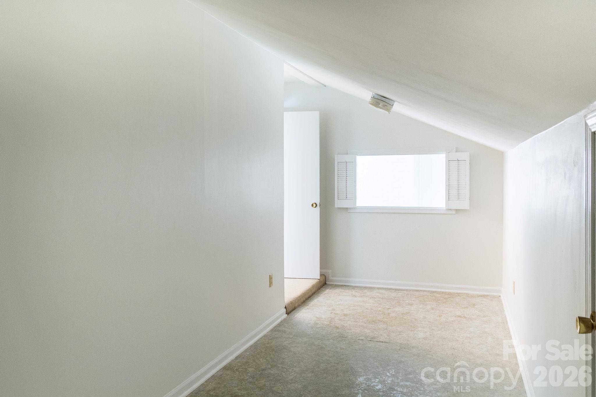 17 Knoll Drive Property Photo 23