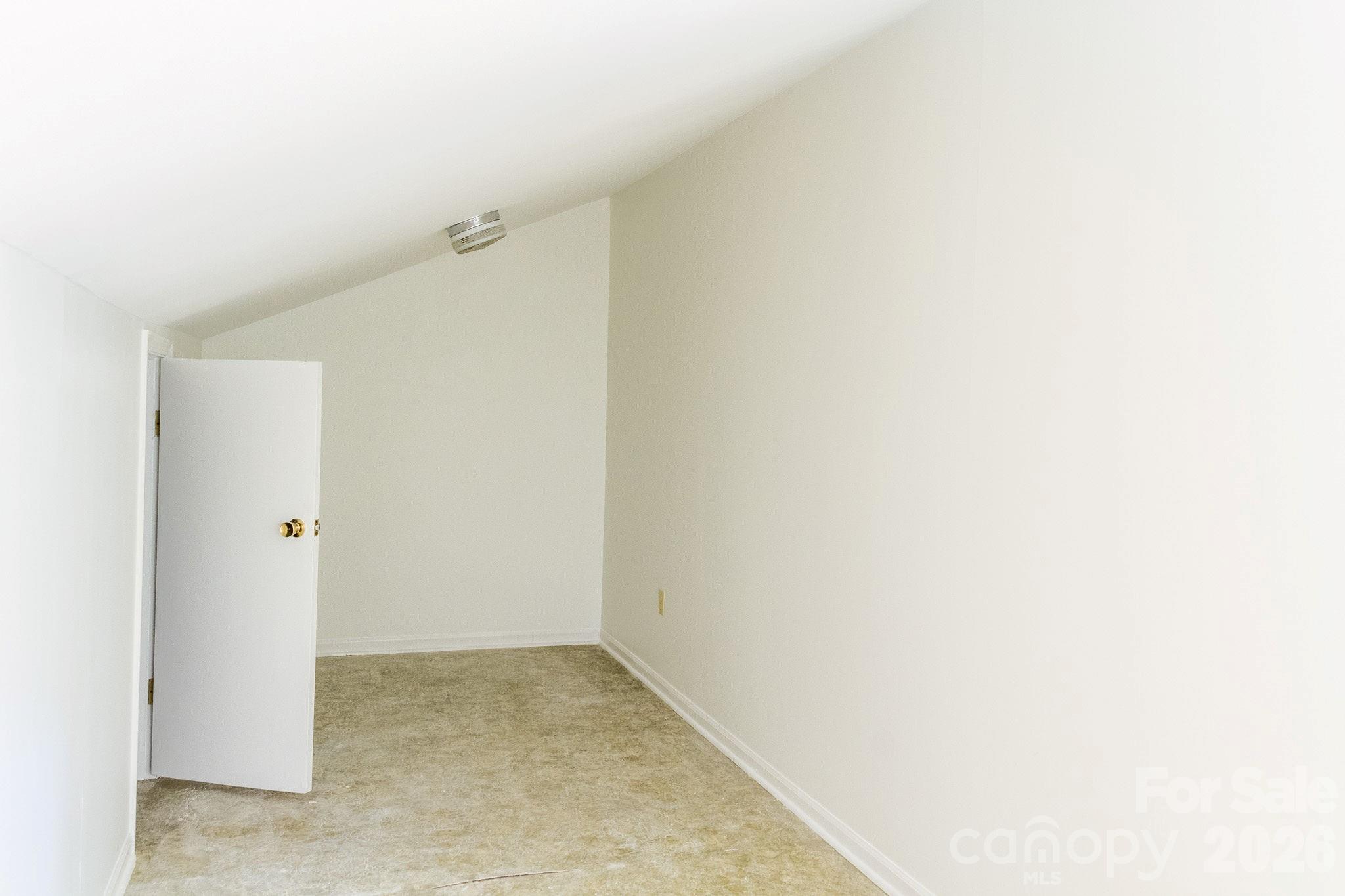 17 Knoll Drive Property Photo 24