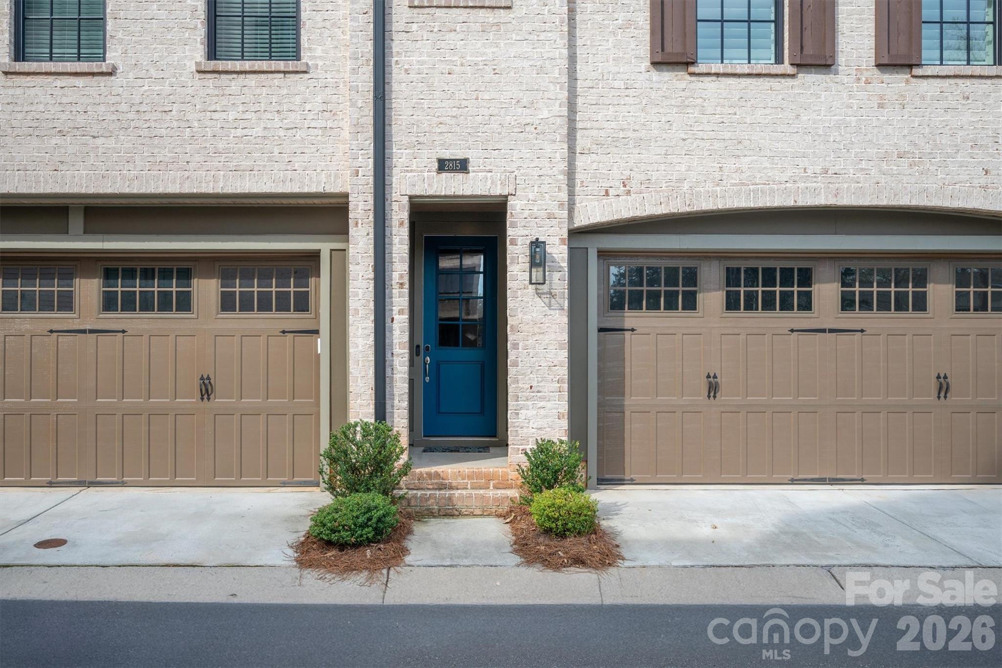 2815 Hillside Springs Drive Property Photo 2