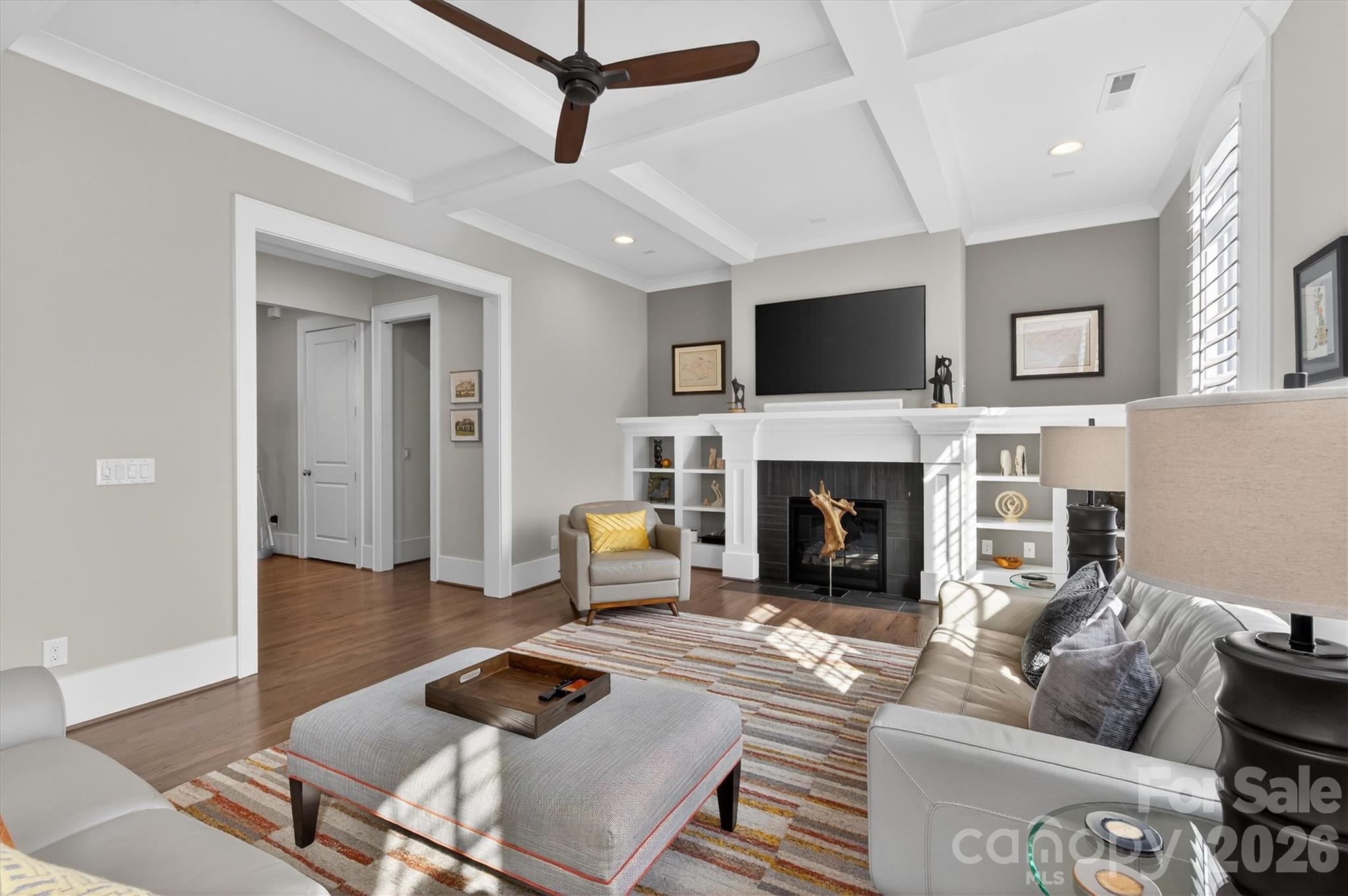 2815 Hillside Springs Drive Property Photo 18