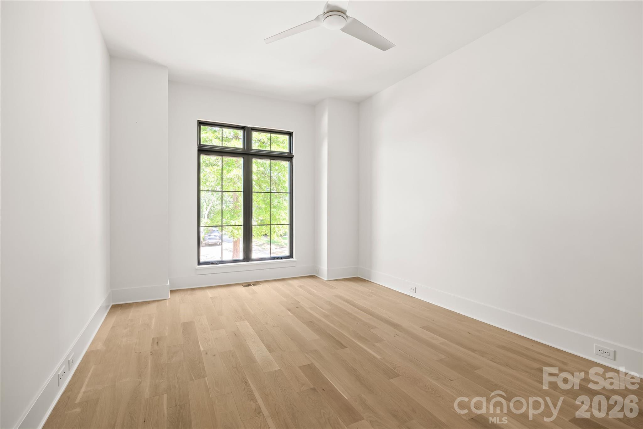 2005 Chatham Avenue Property Photo 17