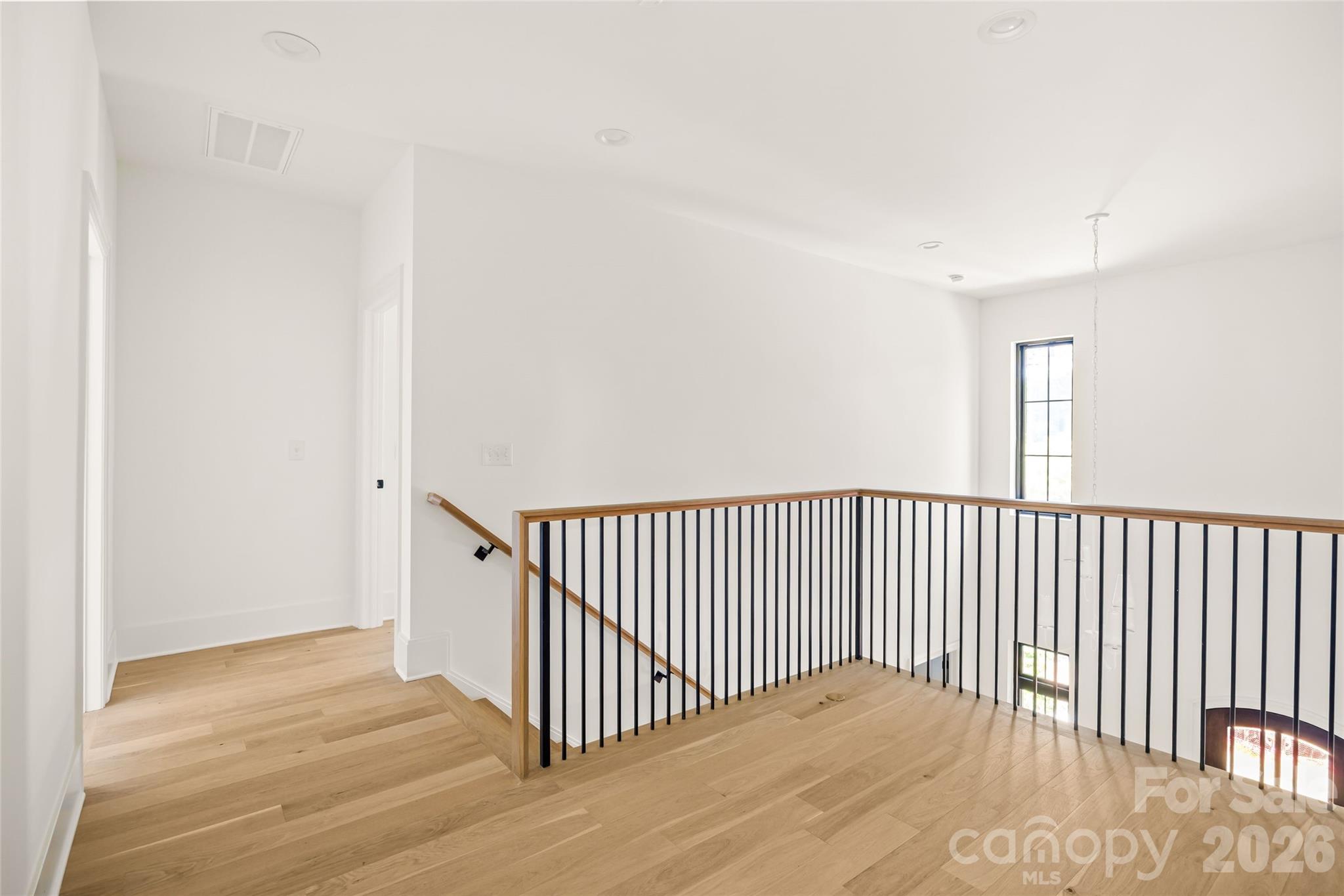 2005 Chatham Avenue Property Photo 22