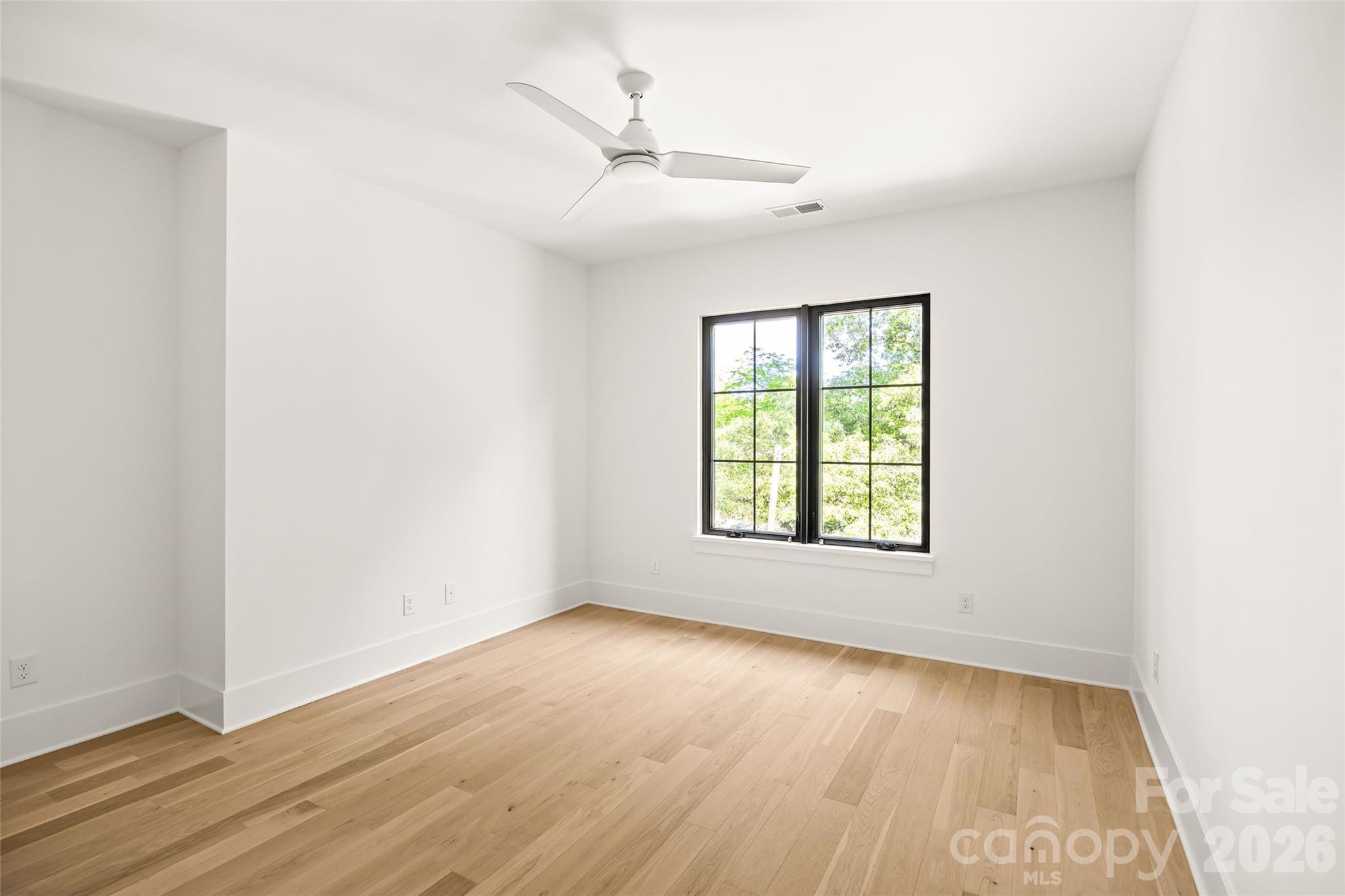 2005 Chatham Avenue Property Photo 34