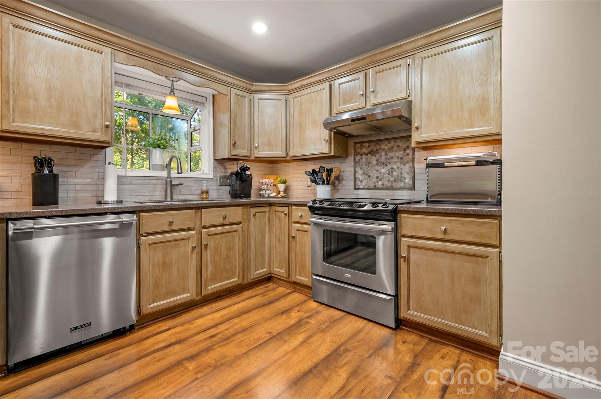 379 Moss Drive Property Photo 13