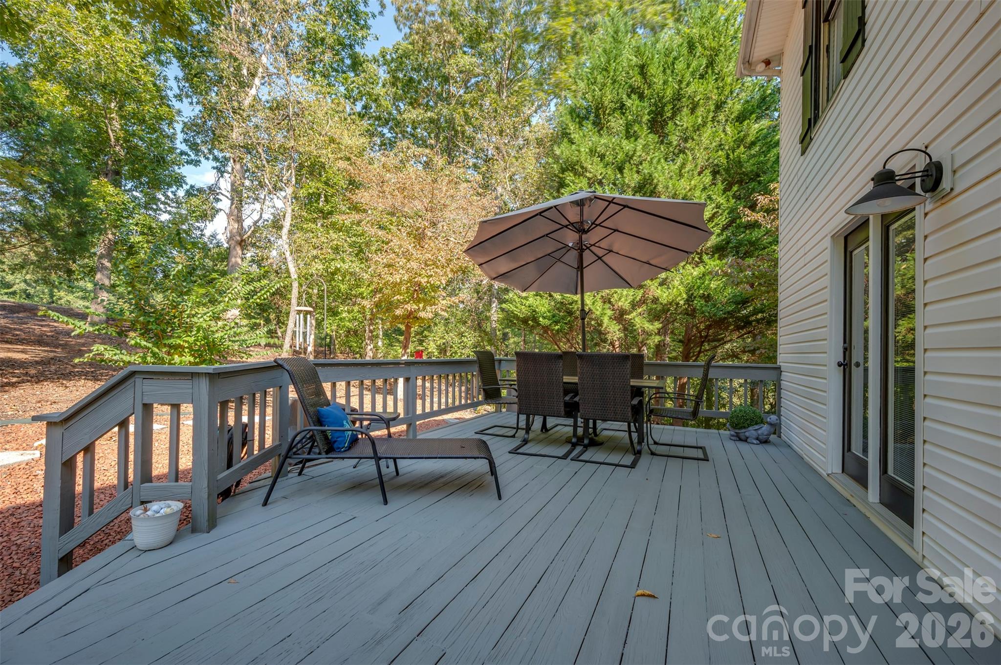 379 Moss Drive Property Photo 33