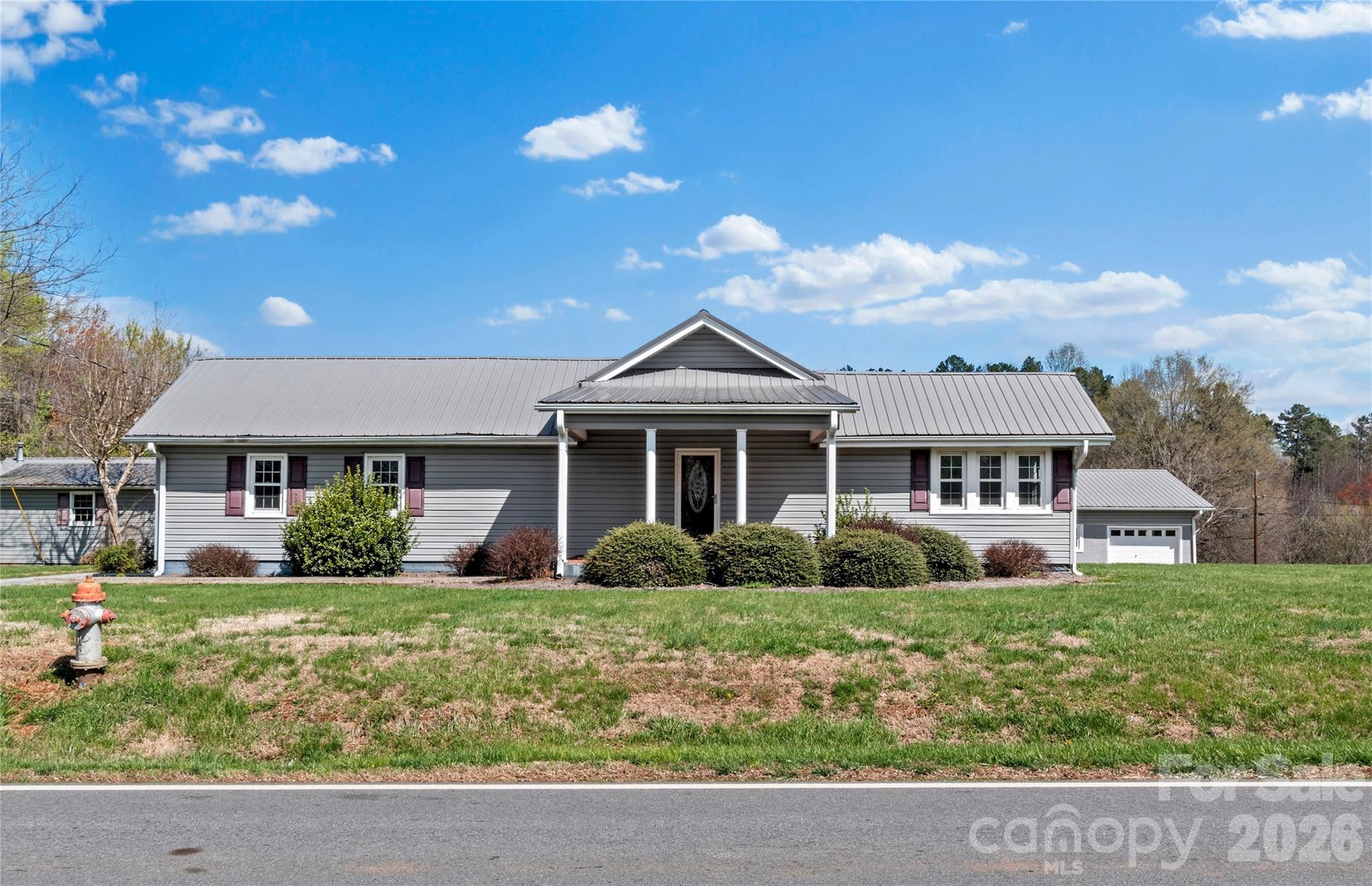 613 Nc 67 Highway Property Photo 1