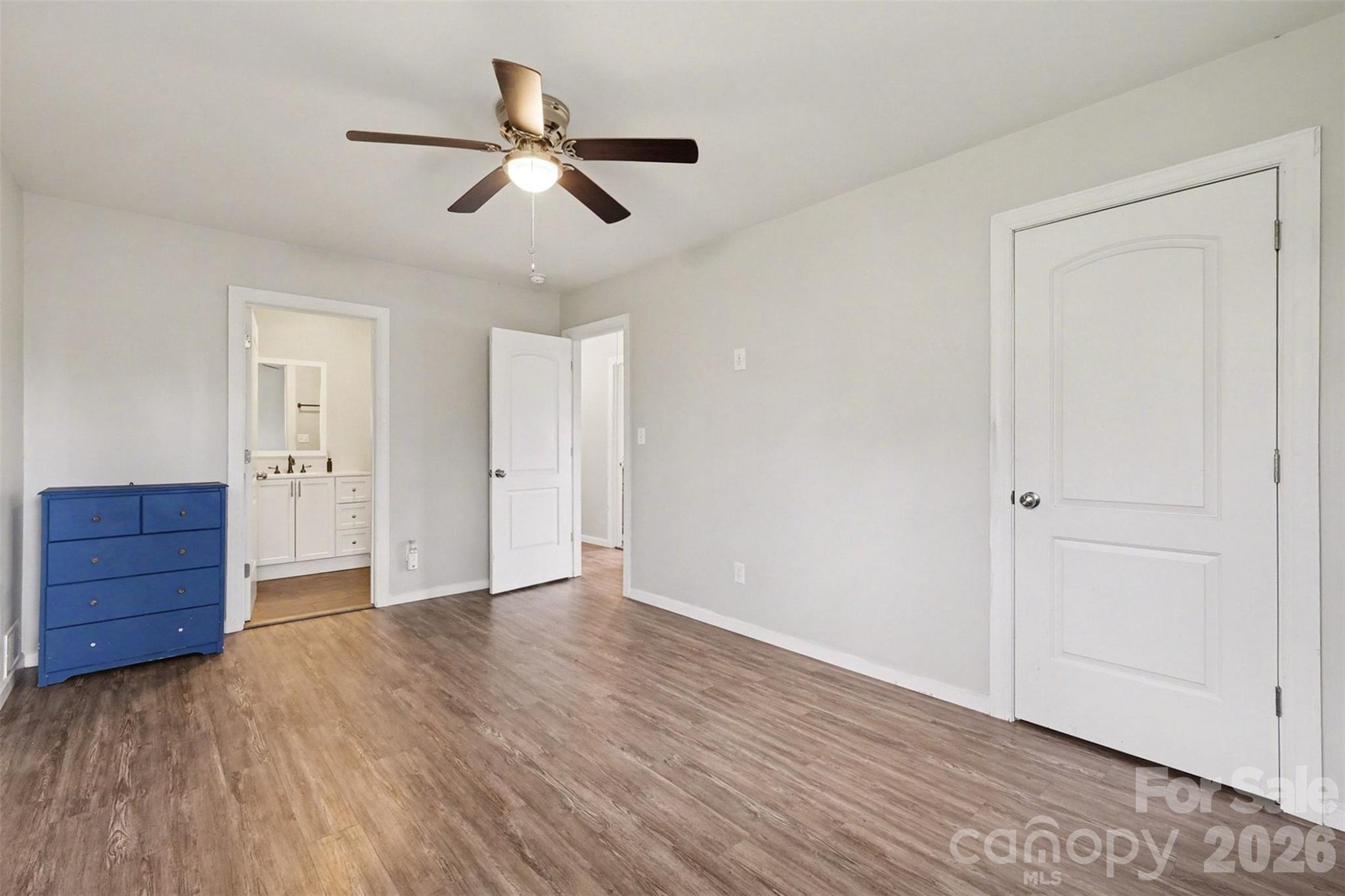 1548 Westbrook Circle Property Photo 16