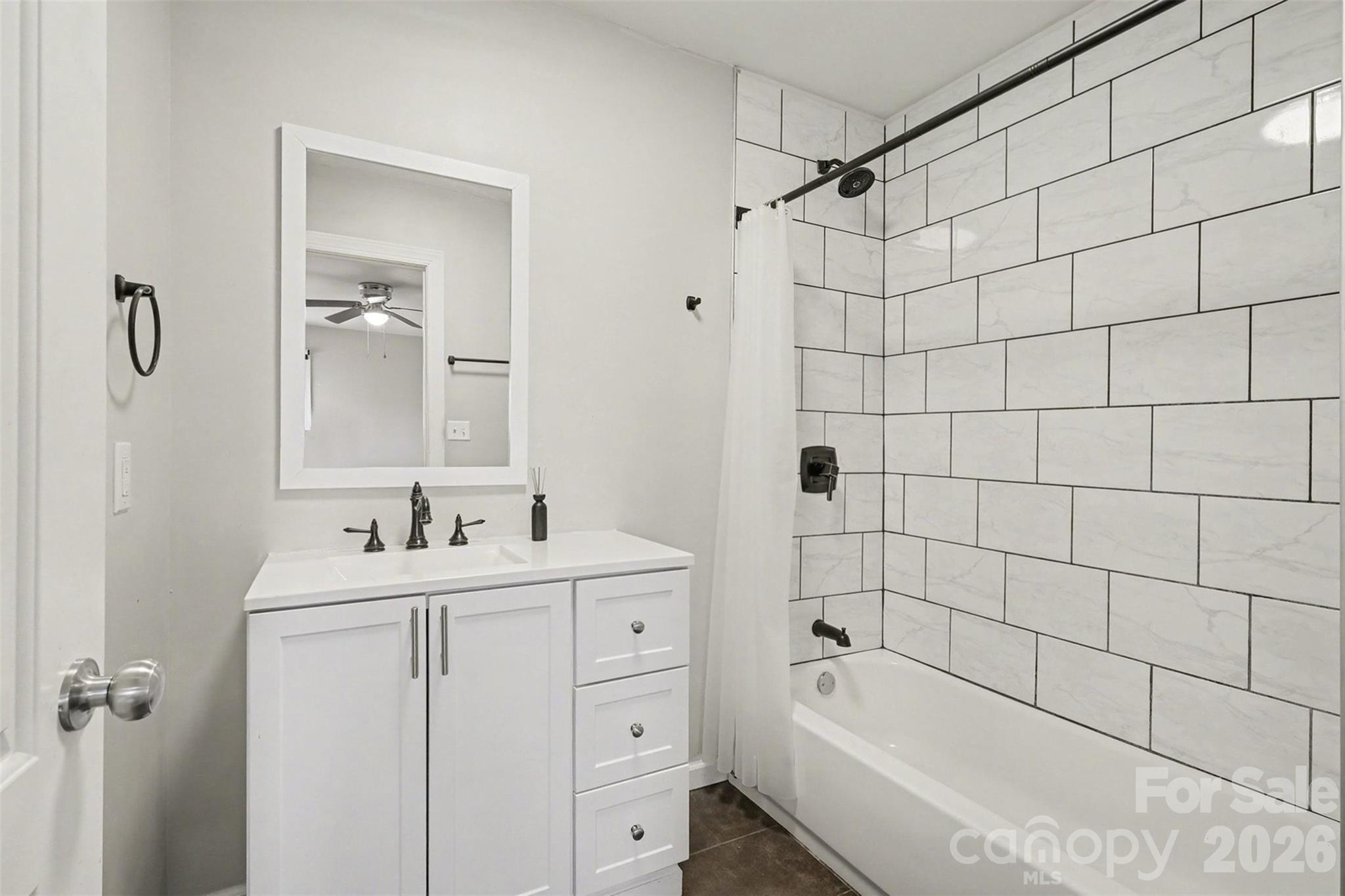 1548 Westbrook Circle Property Photo 19