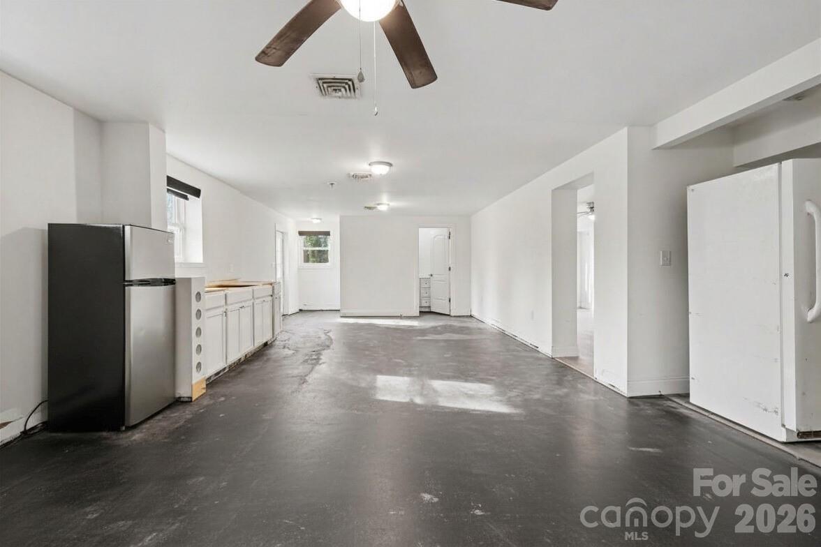 1548 Westbrook Circle Property Photo 22