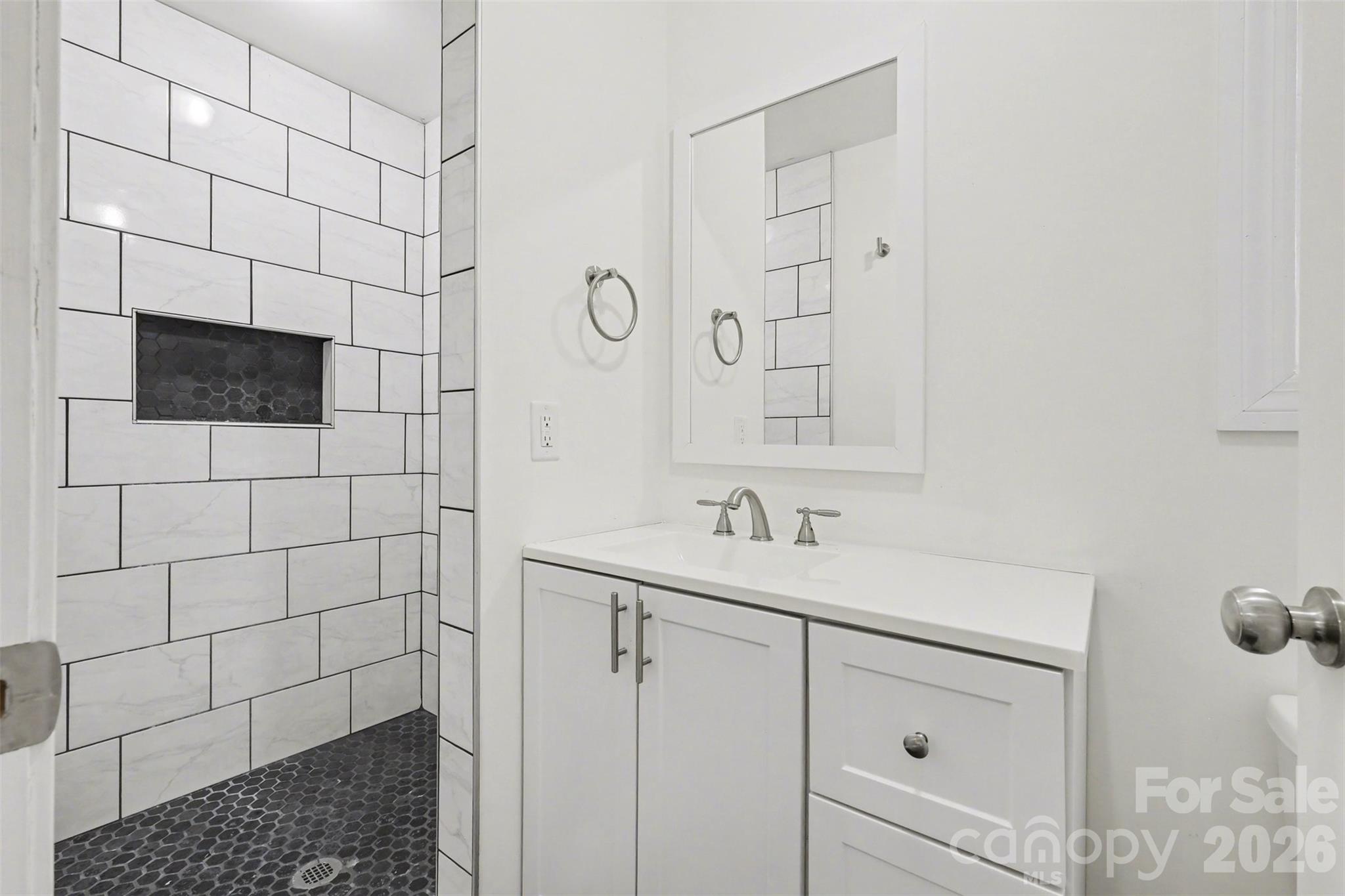 1548 Westbrook Circle Property Photo 26
