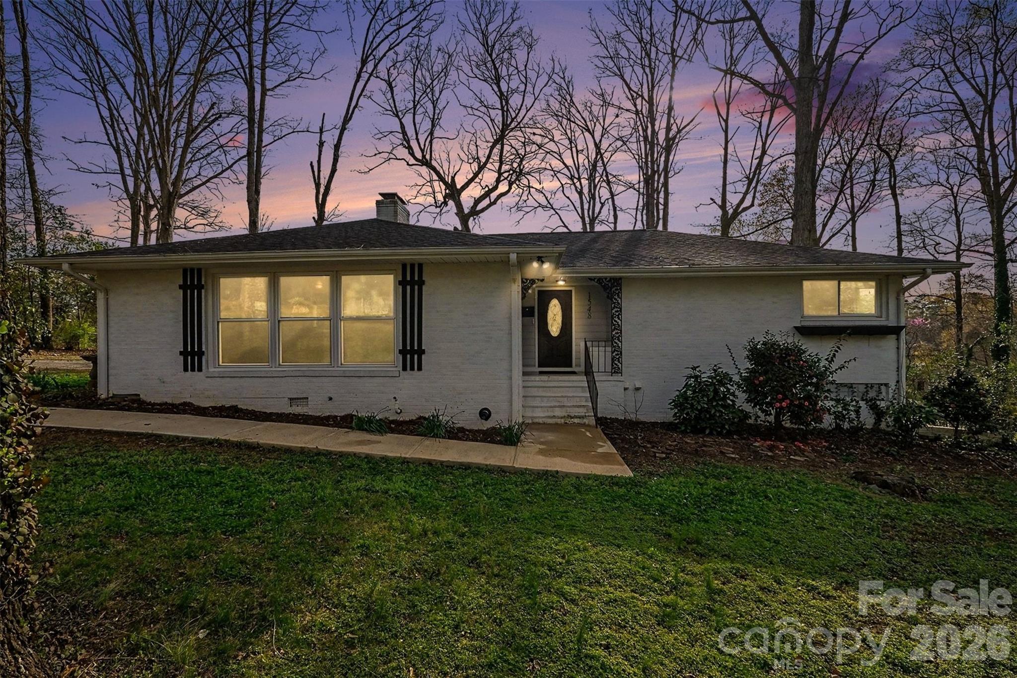 1548 Westbrook Circle Property Photo 34