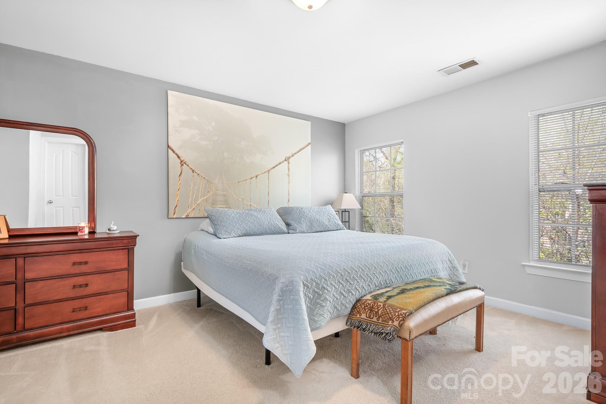 520 E Iredell Avenue Property Photo 14