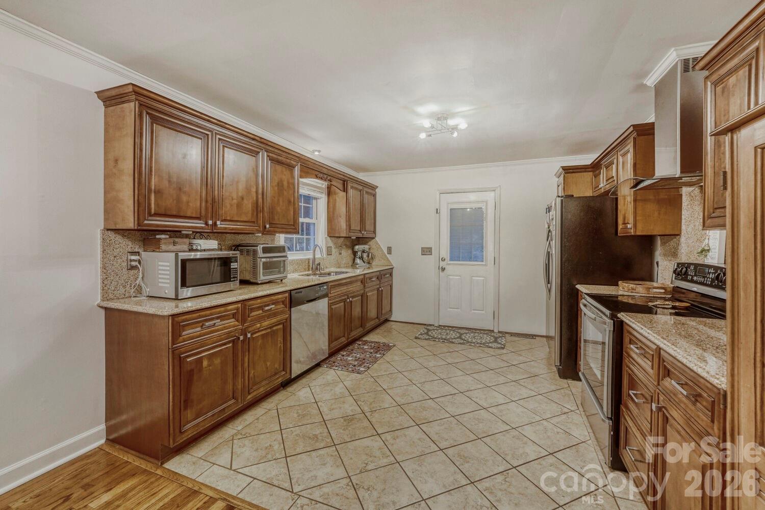 1315 Shady Bluff Drive Property Photo 8