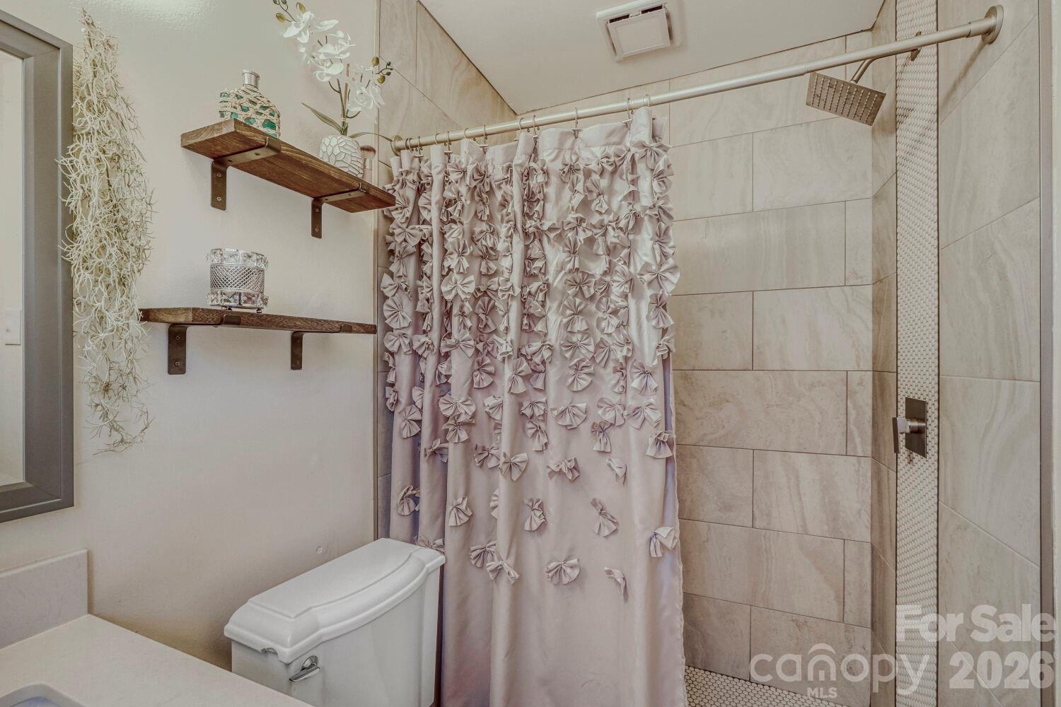 1315 Shady Bluff Drive Property Photo 22