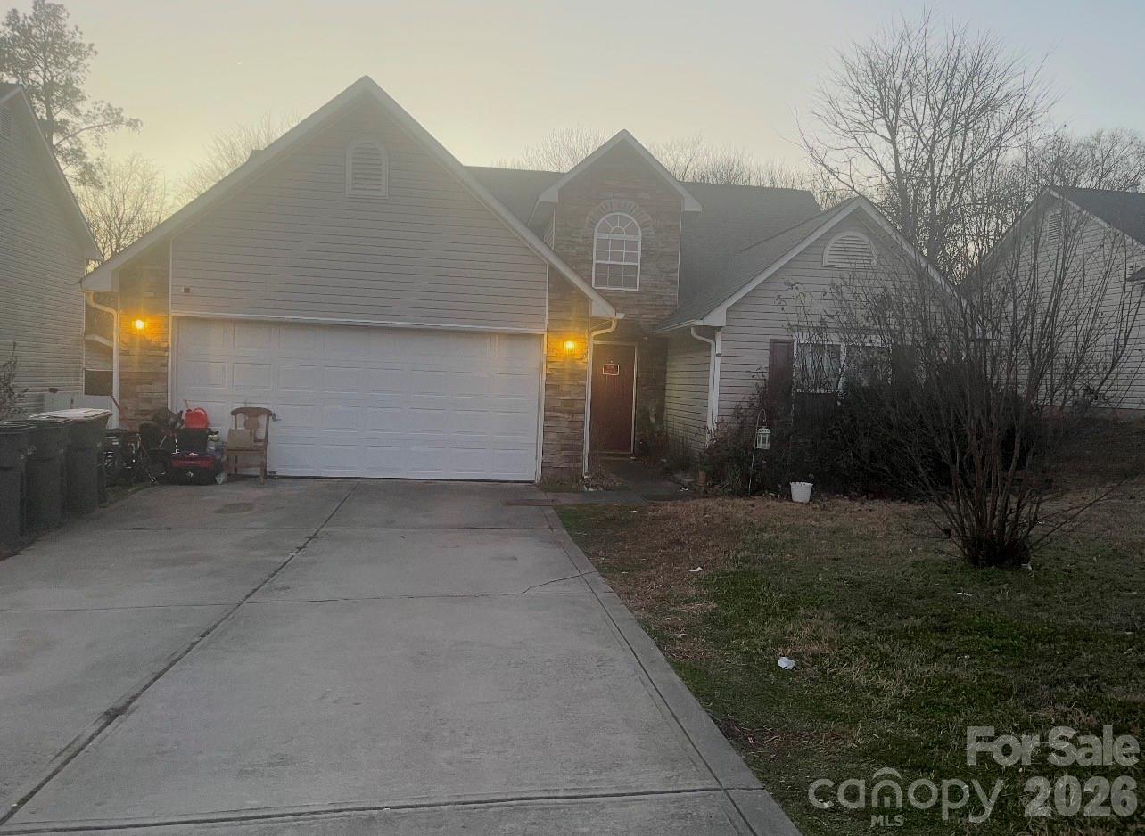 2636 Thistle Brook Drive Property Photo 2