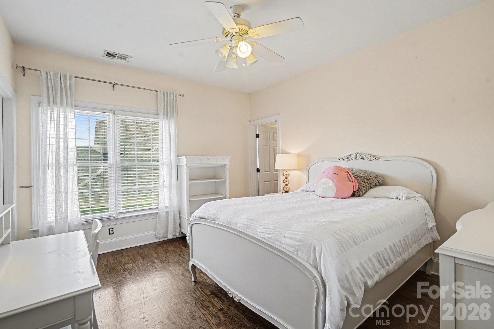 7609 Windaliere Drive Property Photo 24