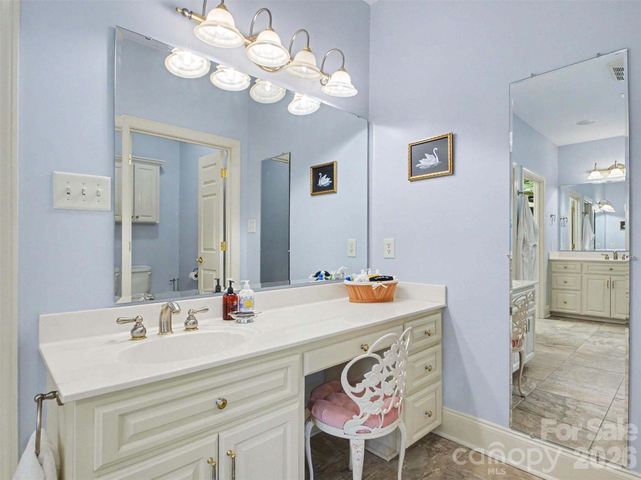 1422 Stone Gate Drive Property Photo 25