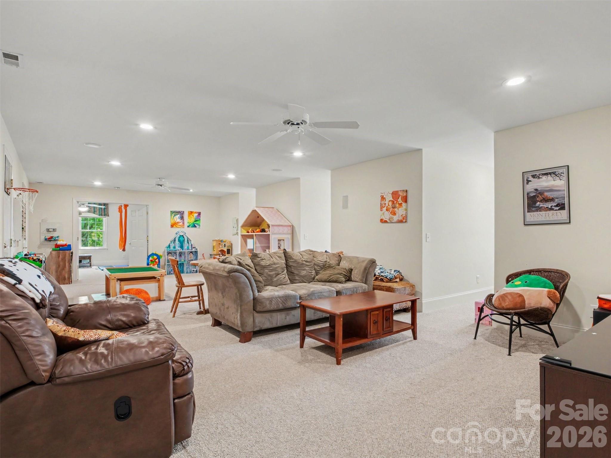 1422 Stone Gate Drive Property Photo 36