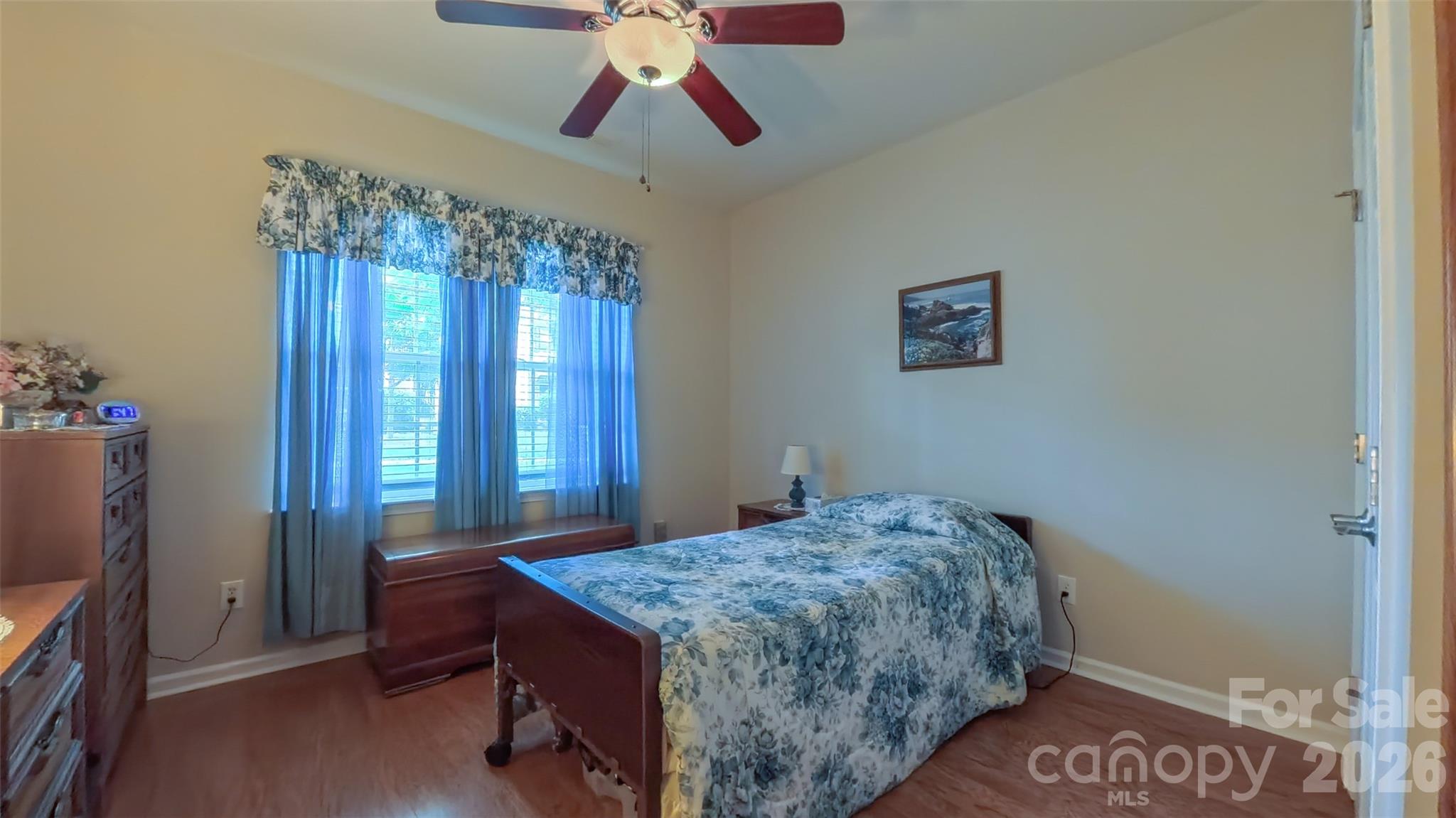 6855 Colonial Garden Drive Property Photo 6