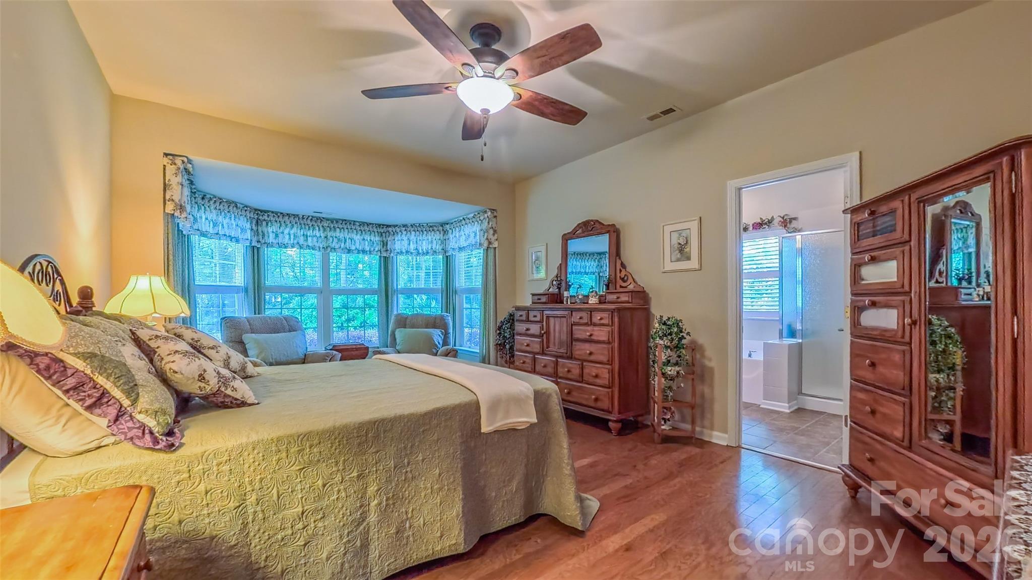 6855 Colonial Garden Drive Property Photo 19
