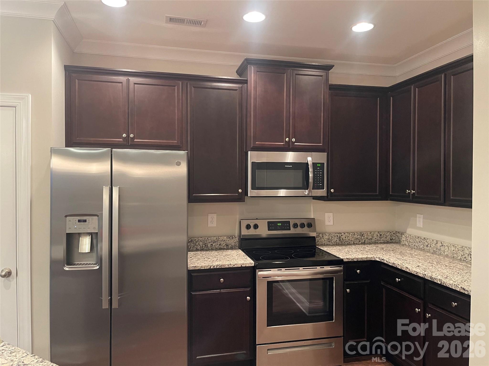 358 Halton Crossing Drive Property Photo 2