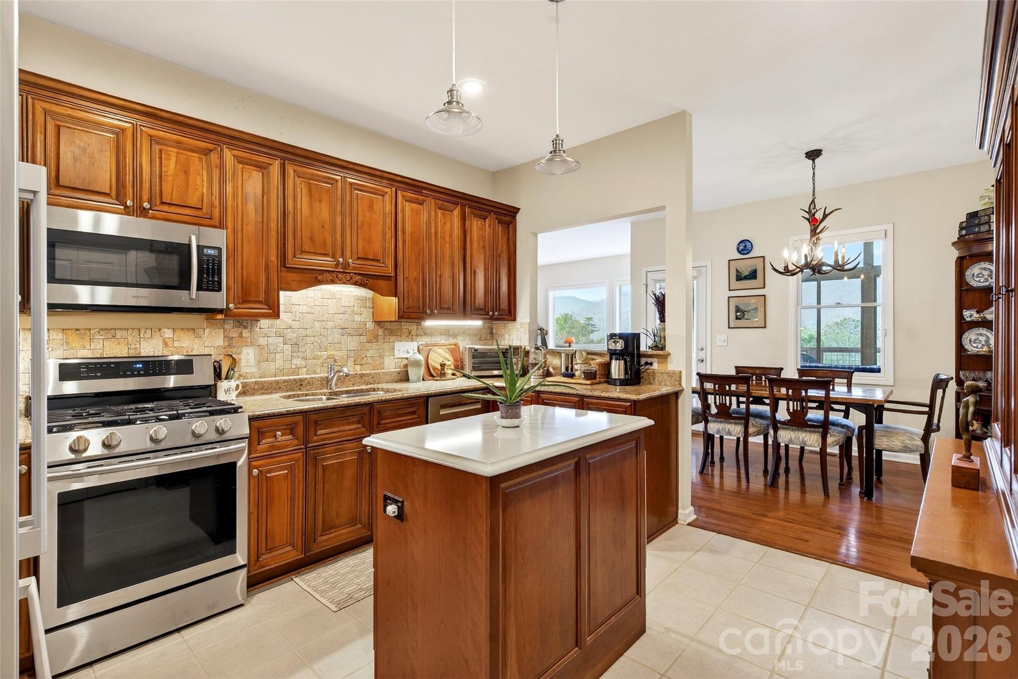 182 Baby Fox Drive Property Photo 12